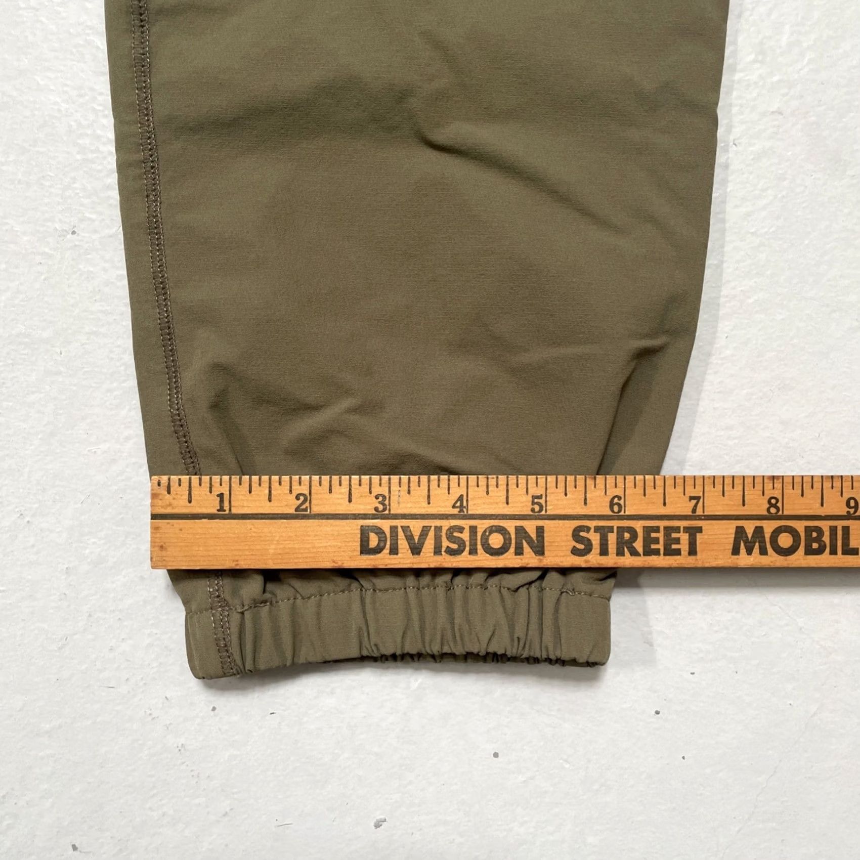 Vintage Beams Japan Tigora Nylon Belted Outdoor Camp Hiking Pants L Green Windbreaker Unisex Adults 30-32 Ready to Wear Size US 33 - 2 Thumbnail