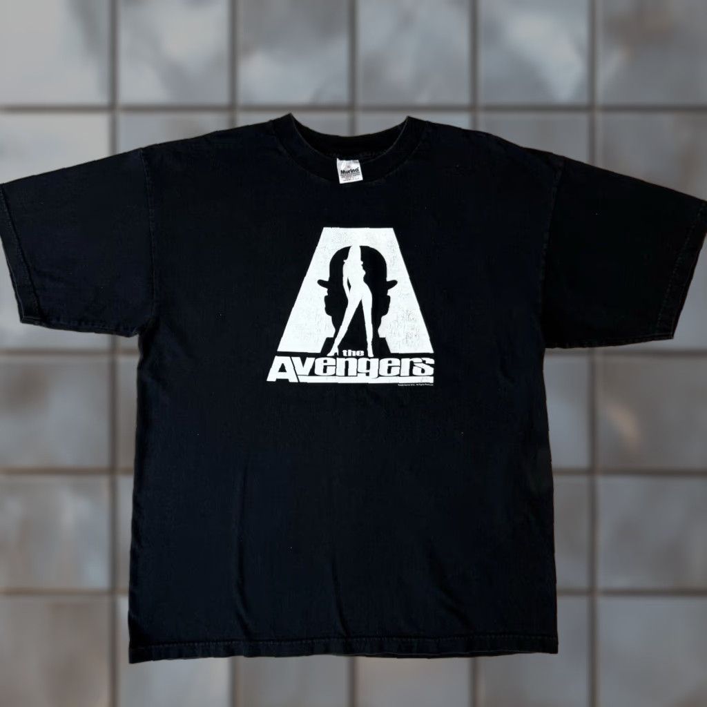 Vintage VINTAGE The Avengers Movie Promo Shirt XL Black 90s Uma Thurman Sean Connery Spy T-Shirt Men Short Sleeve Logo Crew Neck Cotton Knit Size US XL / EU 56 / 4 - 1 Thumbnail