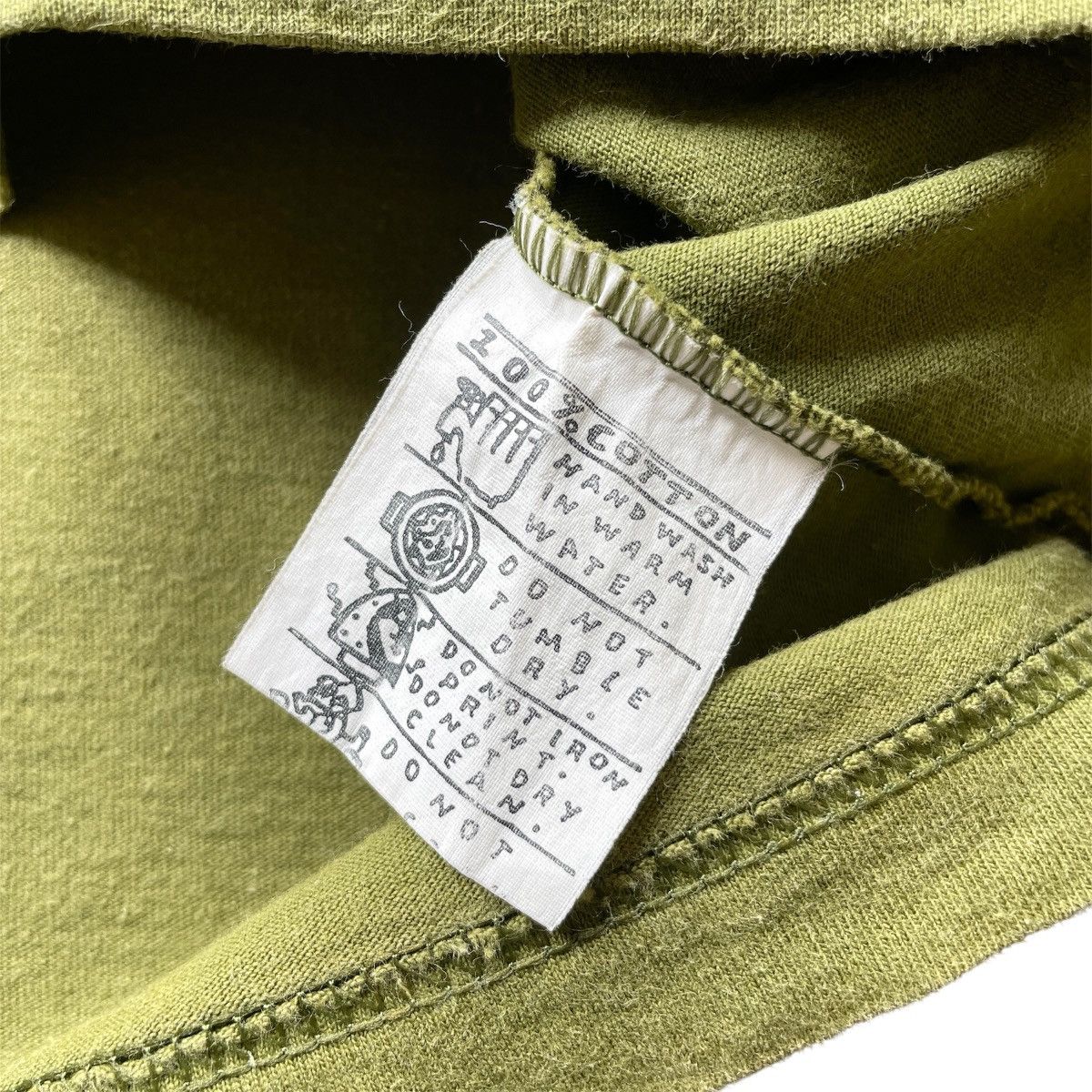 Mambo × Vintage Vintage 1989 Mambo “Accept no Substitutes” Size US S / EU 44-46 / 1 - 9 Thumbnail