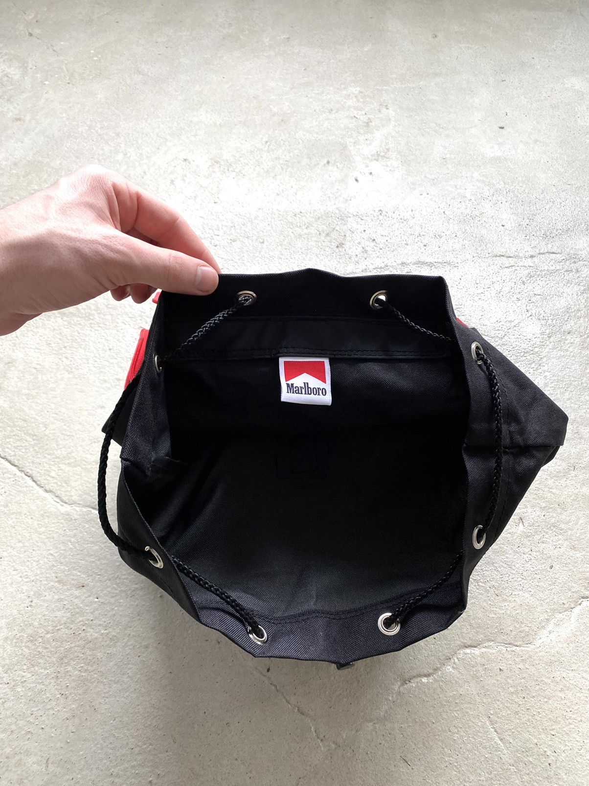 Rap Tees 90’s Rare! Vintage Marlboro Bagpack Transformer Bag Hype Size ONE SIZE - 10 Thumbnail
