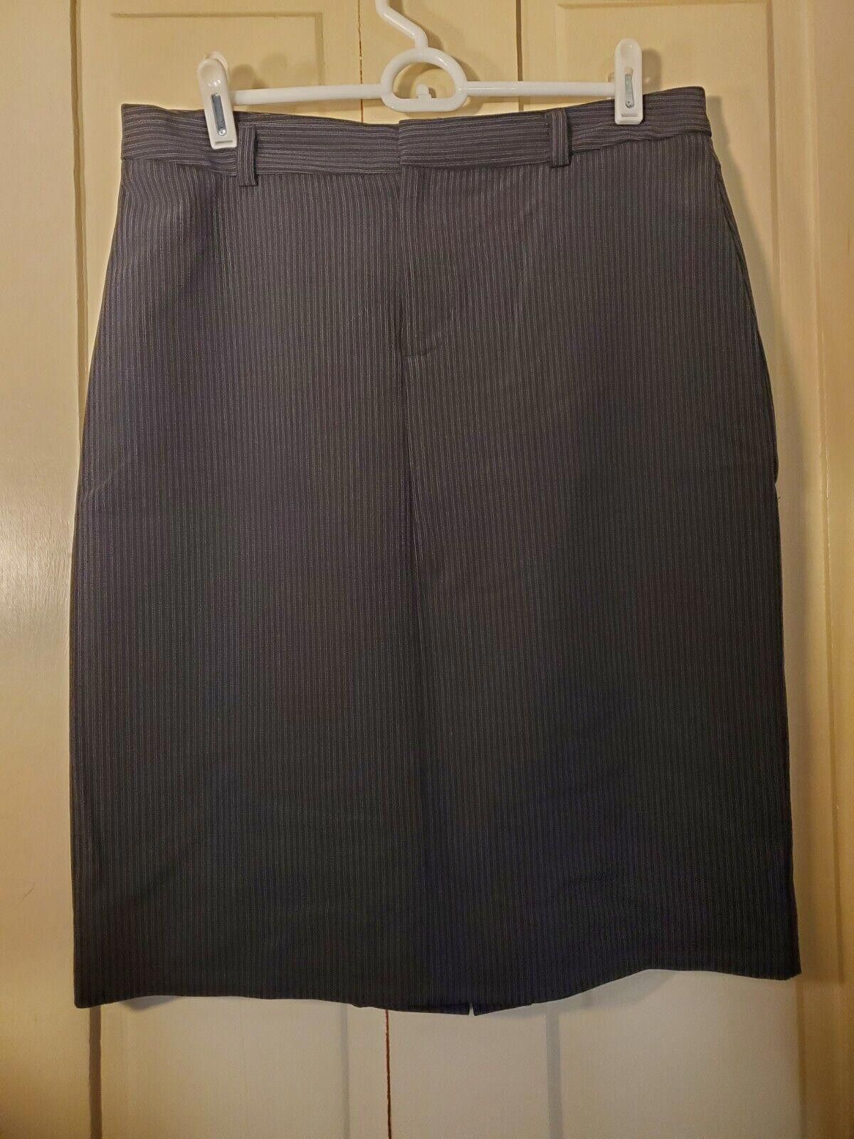Gap Gap Womens Skirt 10 Black Pinstripe Straight Knee Length Size 32" / US 10 / IT 46 - 1 Thumbnail