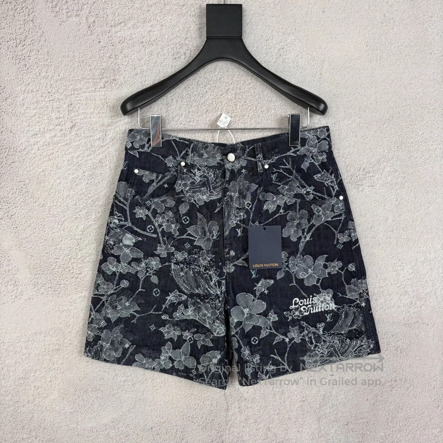 Louis Vuitton Louis Vuitton Floral embroidery logo denim shorts Size 29" - 1 Thumbnail