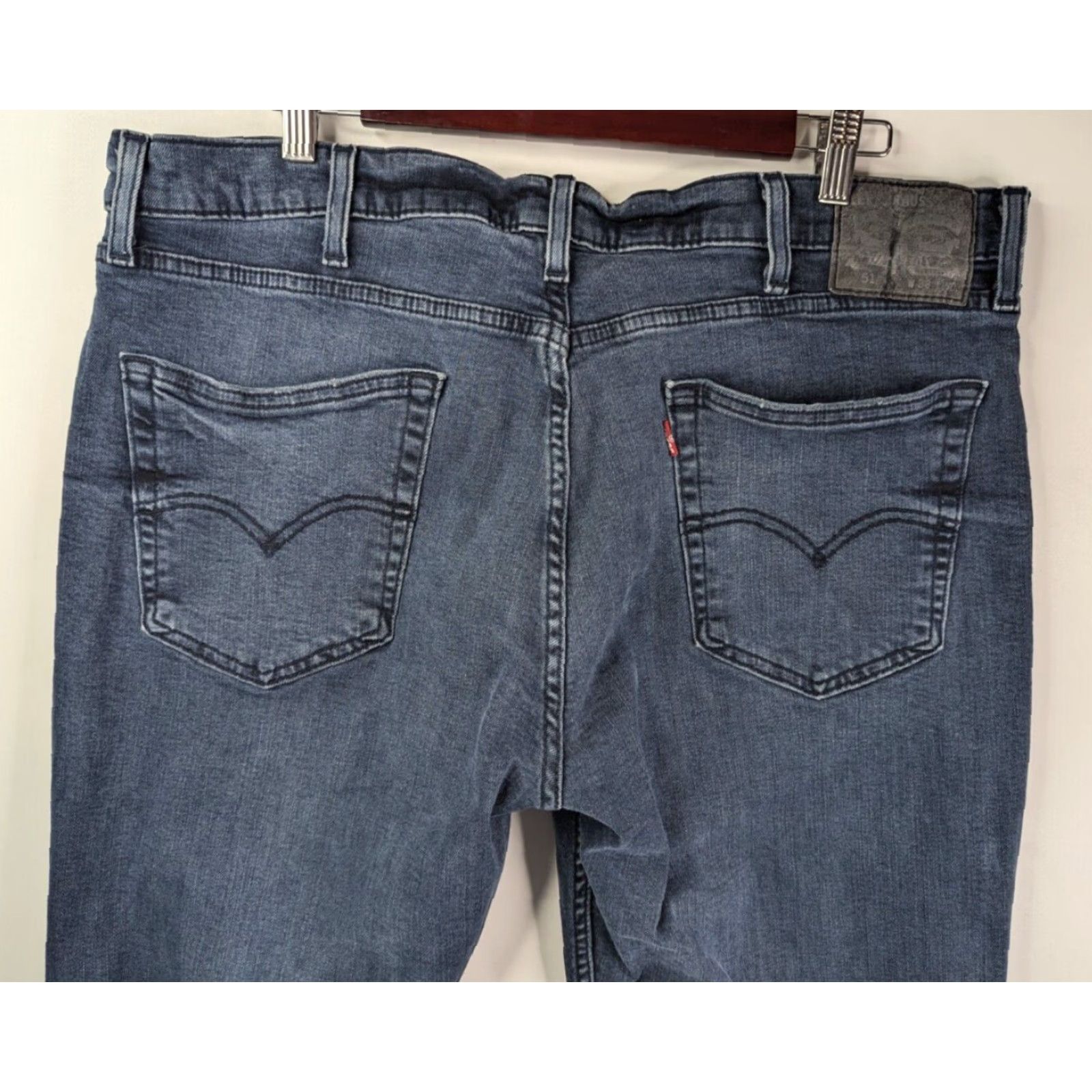 Levi's LEVI'S 514 Straight Fit Denim Jeans Blue Regular 38x28 Mens Belt Loops 5-Pocket Inseam 28 Vintage No Distressed Yes Medium Wash Size US 38 / EU 54 - 5 Thumbnail