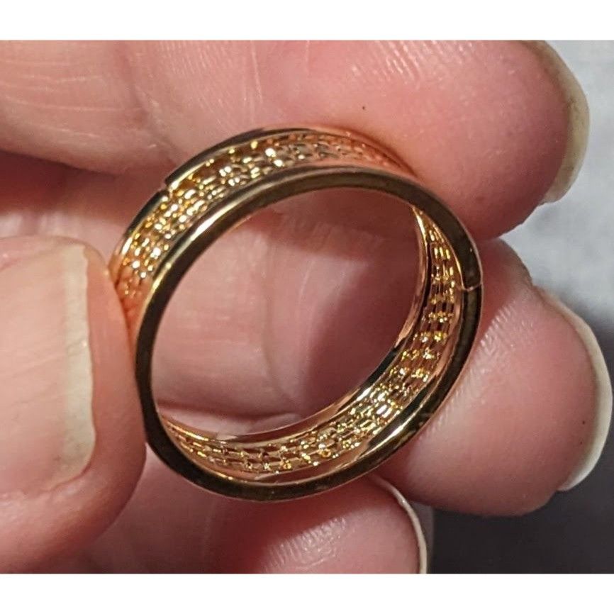 Other Gold Tone Rope Textured Fashion Ring Size 7 Size ONE SIZE - 10 Thumbnail