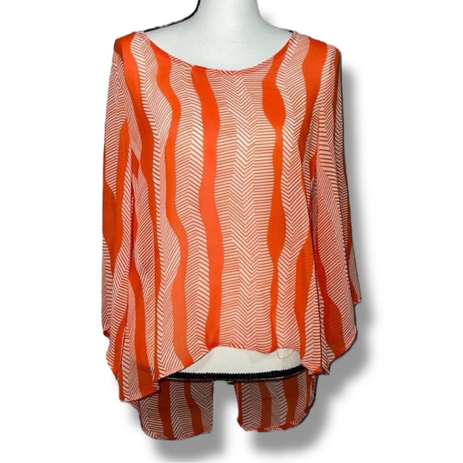 Other Umgee long sleeve sheer high low top with back hemline split Size XL / US 12-14 / IT 48-50 - 1 Thumbnail