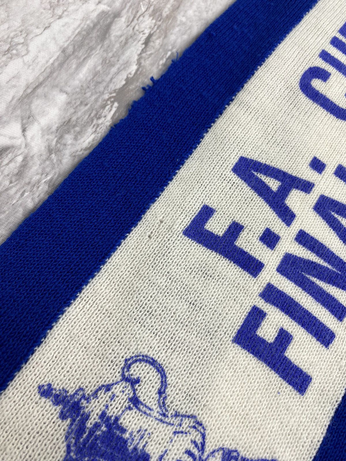 Vintage Vintage Everton Football Club Final Cup 1985 Soccer Scarf Size ONE SIZE - 5 Thumbnail