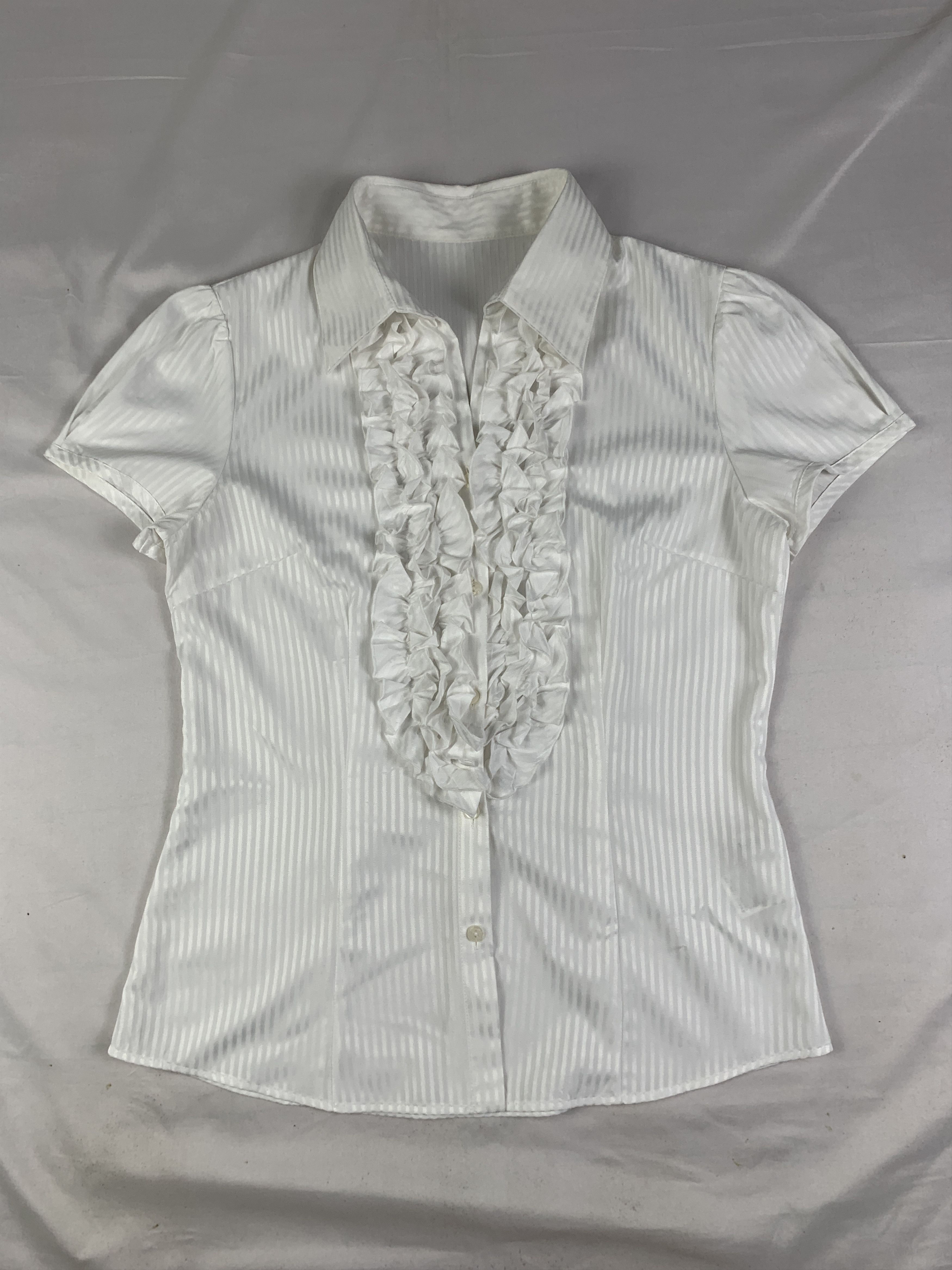 Japanese Brand Cosa de Ver White Pinstripe Ruffle Blouse (M) Size M / US 6-8 / IT 42-44 - 1 Thumbnail
