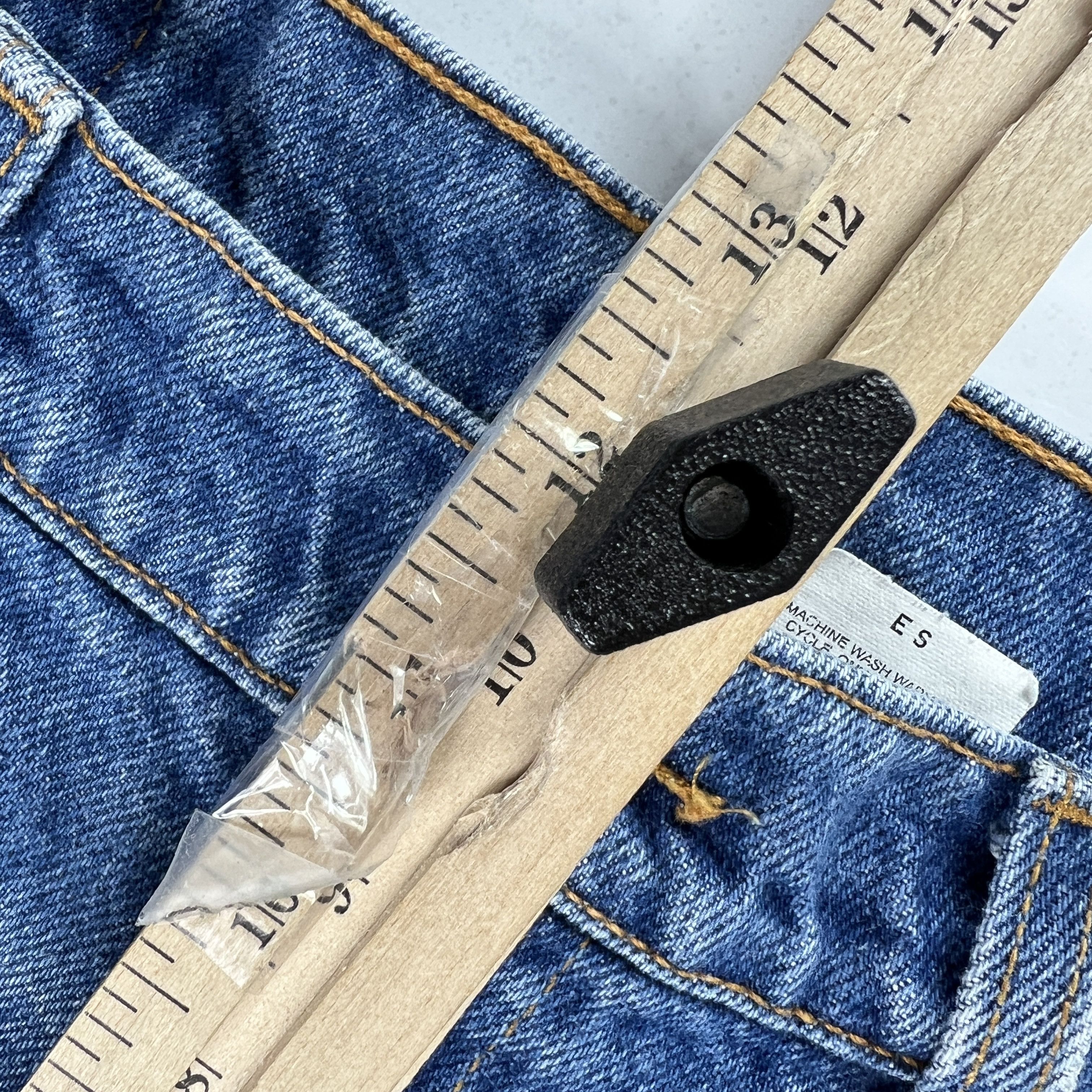 Levi's × Vintage VTG 90s Levi's Jeans 505 Straight Blue Thrashed Cotton Denim Size US 33 - 23 Thumbnail