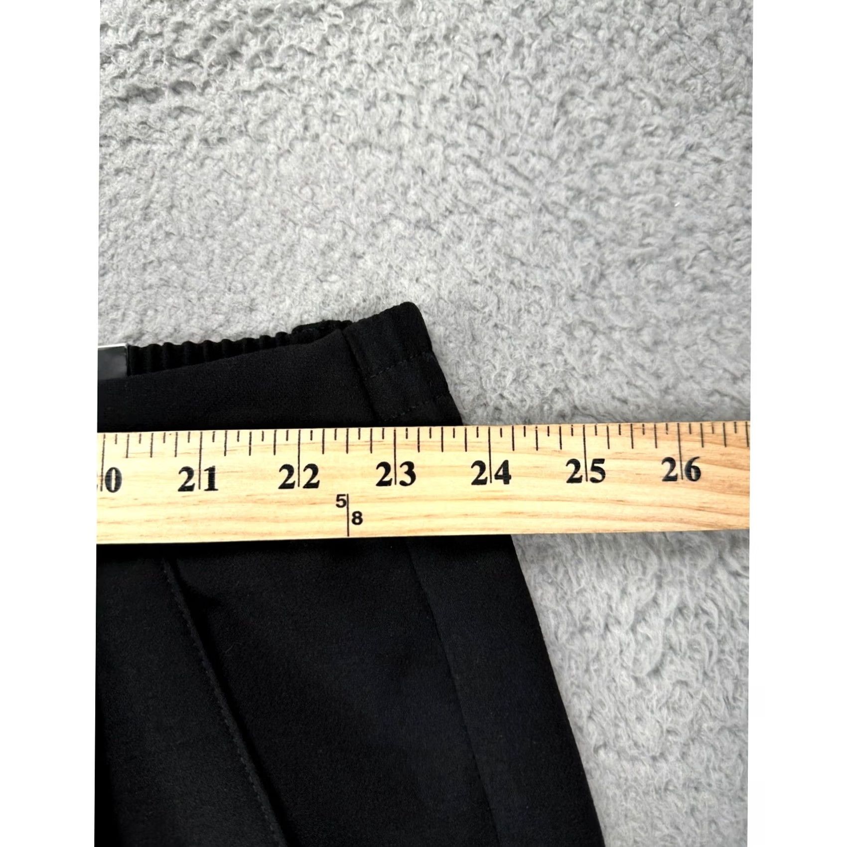 Torrid Torrid Cropped Pants Womens 4 Black Pull On Pleated Elastic Waist High Rise NEW Size 27" / US 4 / IT 40 - 6 Thumbnail