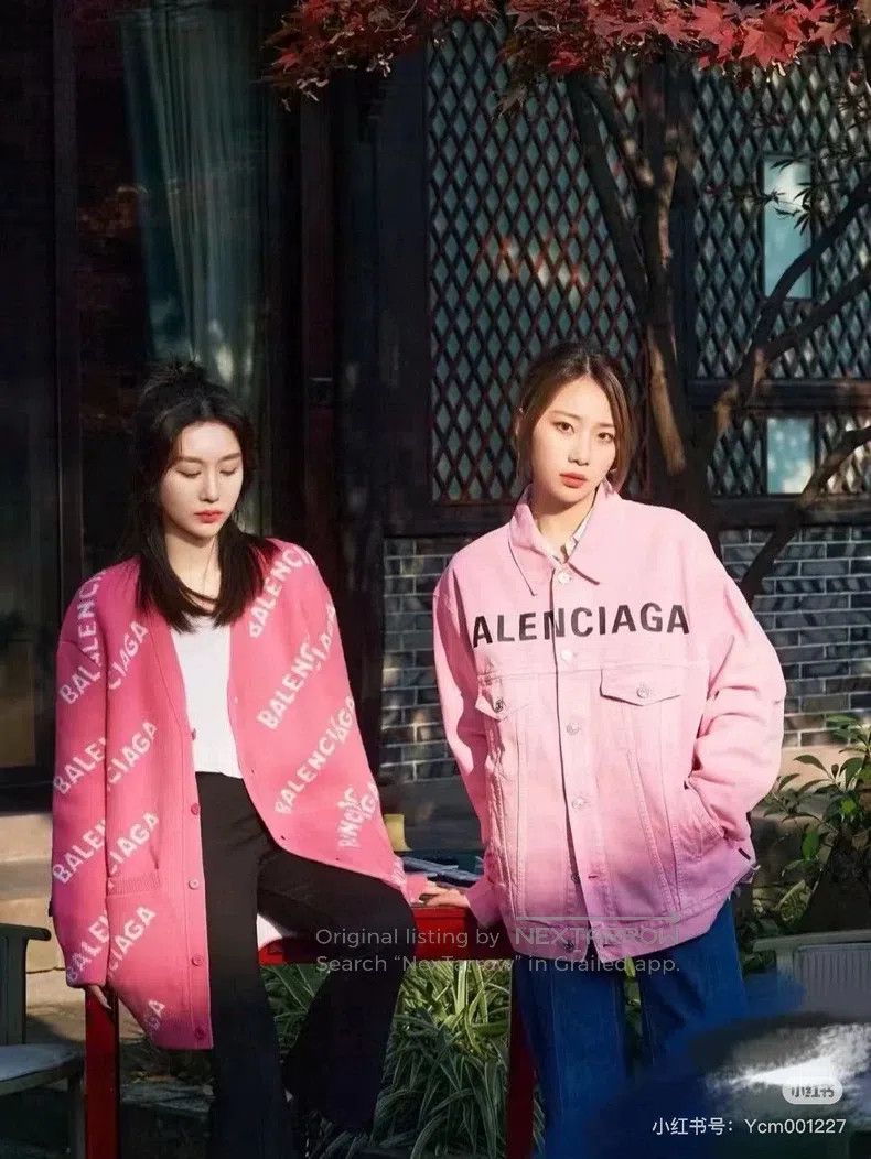 Balenciaga Balenciaga Pink Lettering Print Wool Sweater Size US XS / EU 42 / 0 - 9 Thumbnail