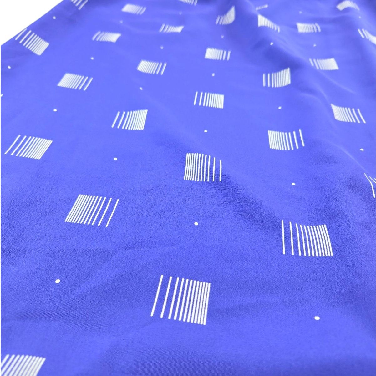 Other Sasson | Vintage A-Line Blue & White Graphic Skirt | 12/13 Size 29" - 4 Thumbnail