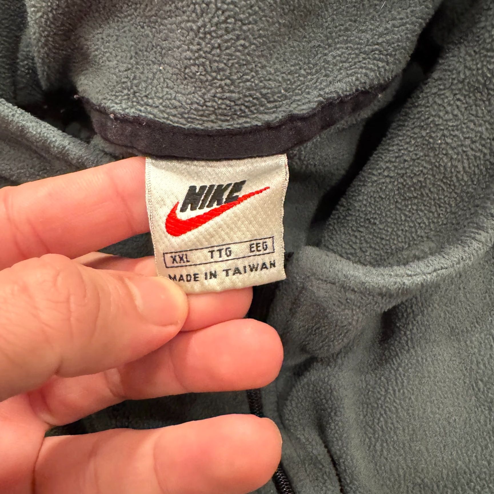 Nike VINTAGE Nike Sweater 1/4 Zip 90s Green Adult XXL Swoosh Casual Fleece Jacket Men Nike ACG 2XL Size US XXL / EU 58 / 5 - 2 Thumbnail
