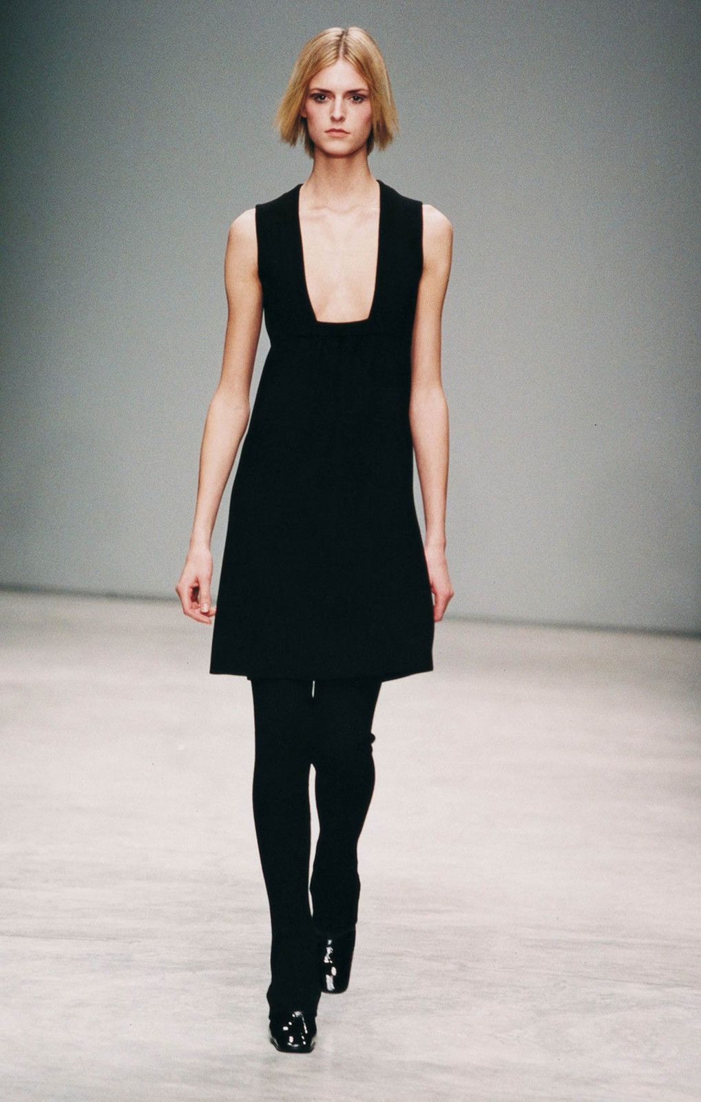 Prada Prada F/W2001 Wool Dress Size M / US 6-8 / IT 42-44 - 2 Thumbnail
