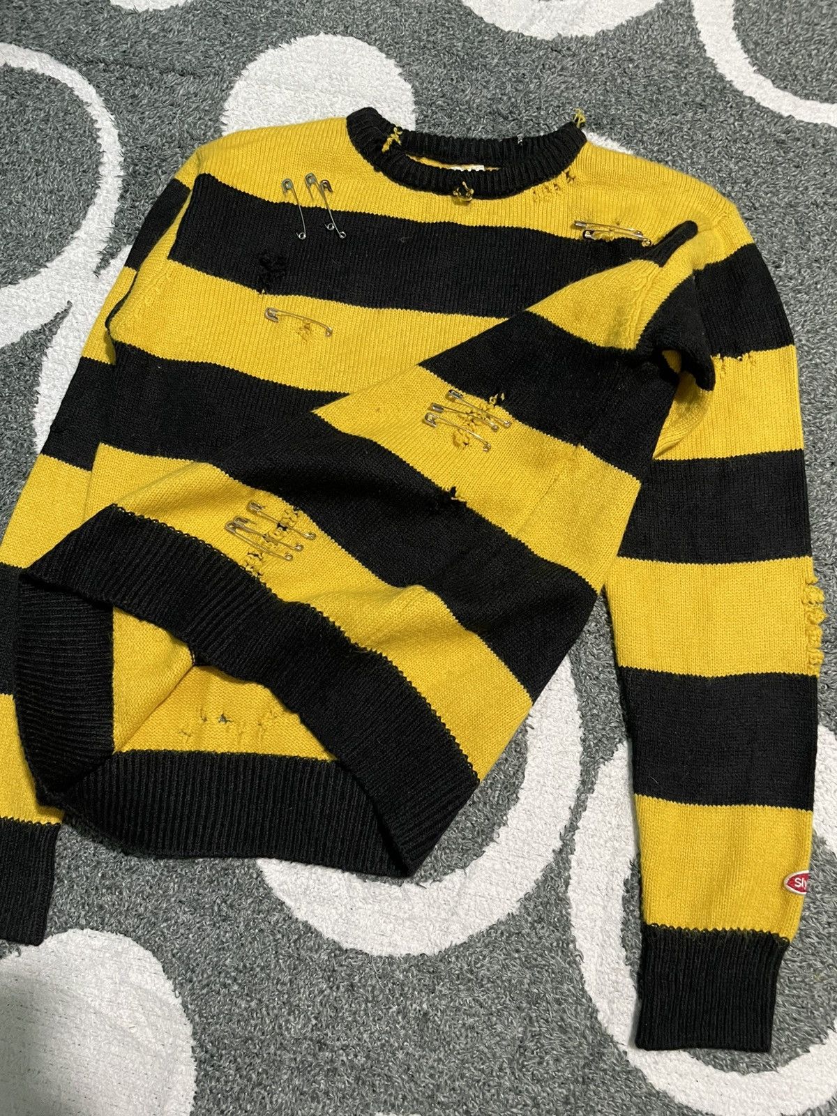 Japanese Brand SLYDE DISTRESSED STRIPED PUNK STYLE KNITWEAR Size US M / EU 48-50 / 2 - 6 Thumbnail