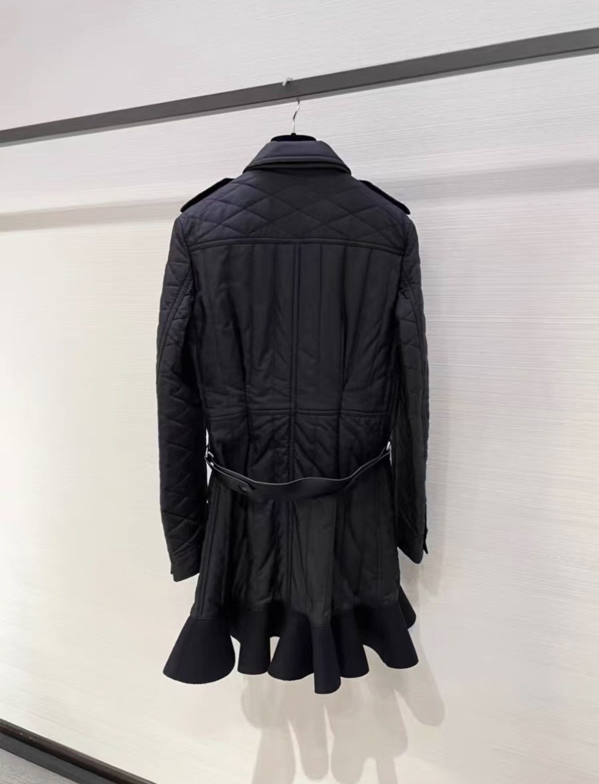 Louis Vuitton Louis Vuitton Stylish Black Midi Cotton Coat J33 Size XXS / US 00 / IT 34 - 2 Thumbnail