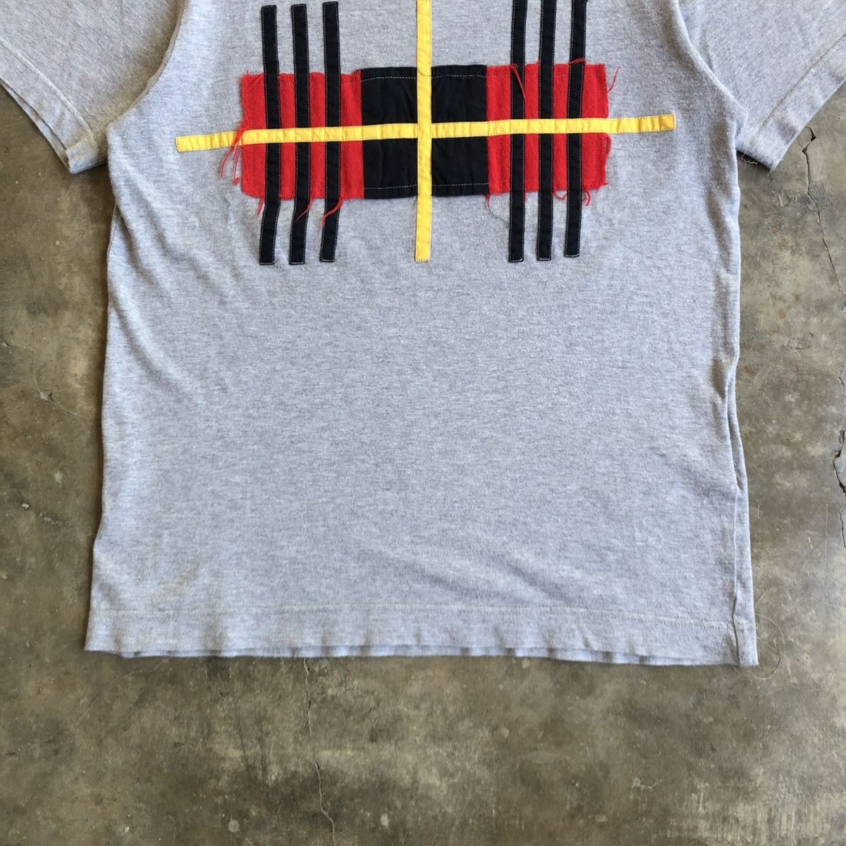 Comme des Garcons SHIRT 🇫🇷 Comme Des Garcons Shirt Geometry Patch T-shirt Designer Size US S / EU 44-46 / 1 - 6 Thumbnail