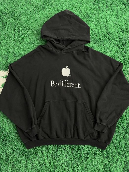 Balenciaga be discount different apple