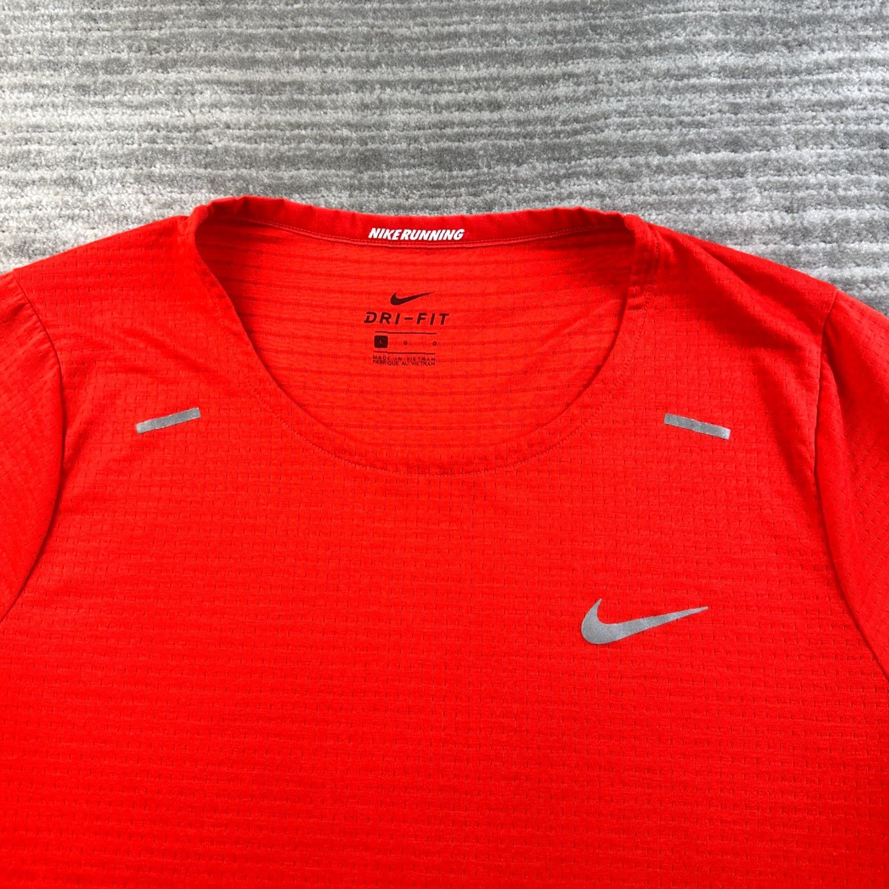 Nike Nike Shirt Mens Large Red Dri-Fit Running Marathon Gym Rise 365 Size US L / EU 52-54 / 3 - 3 Thumbnail
