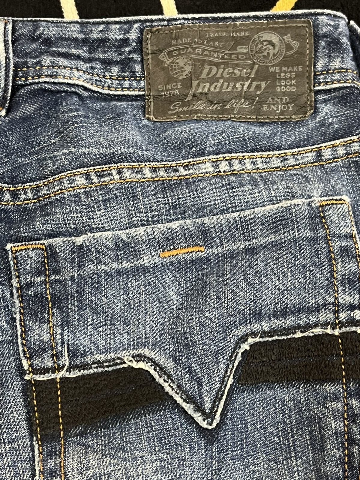 Diesel Vintage Diesel Zatiny Flare Faded Denim Size US 31 - 12 Thumbnail