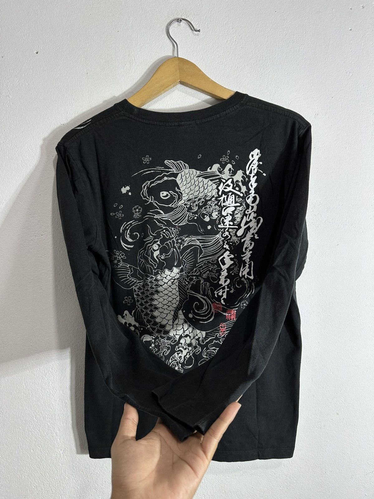 Beauty Beast SUKAJAN TRIBAL DOUBLE KOI JAPANESE LONG SLEEVE TEE Size US M / EU 48-50 / 2 - 6 Thumbnail