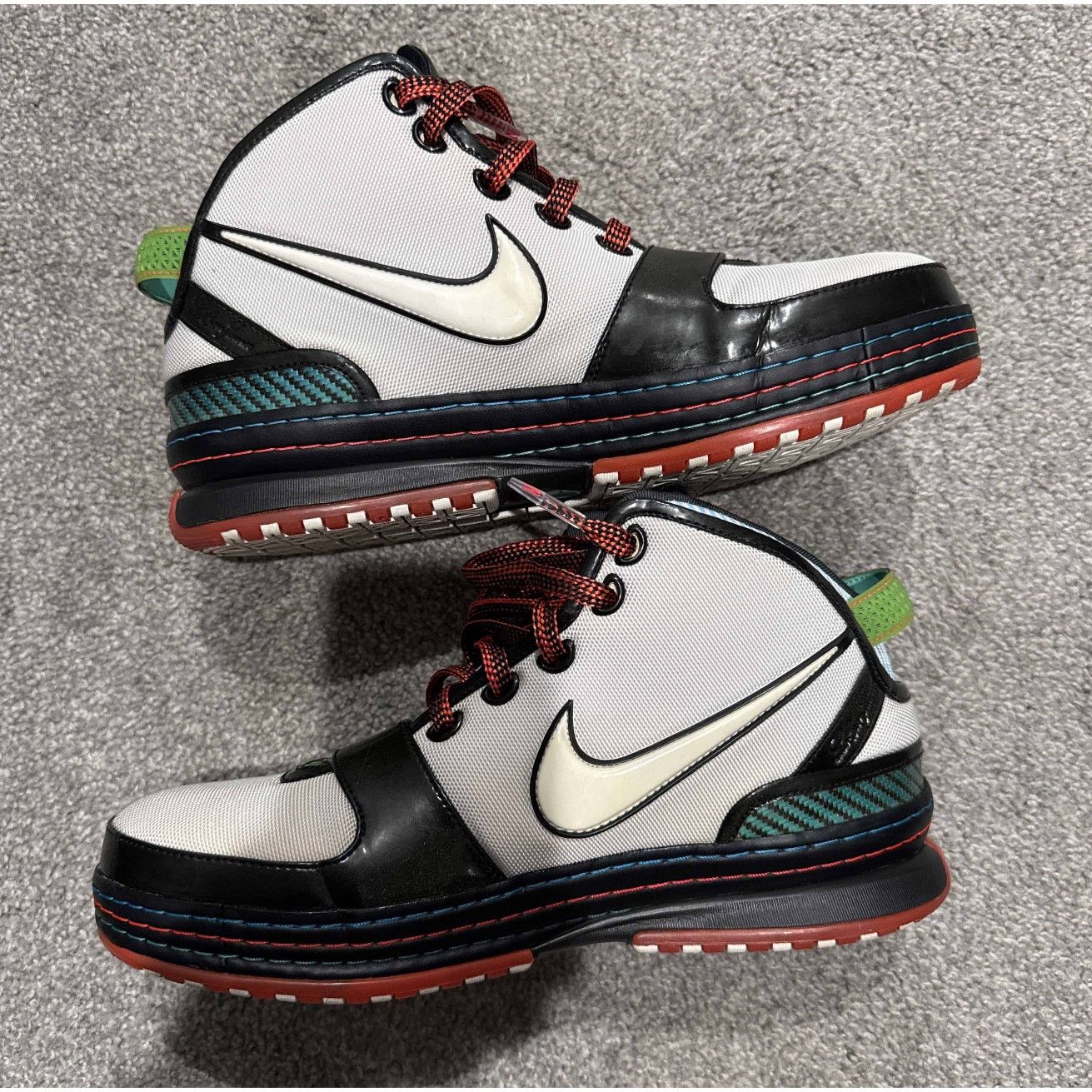 Nike Zoom Lebron 6 Miami colorway size 11 style 346526-181 Size US 11 / EU 44 - 3 Thumbnail