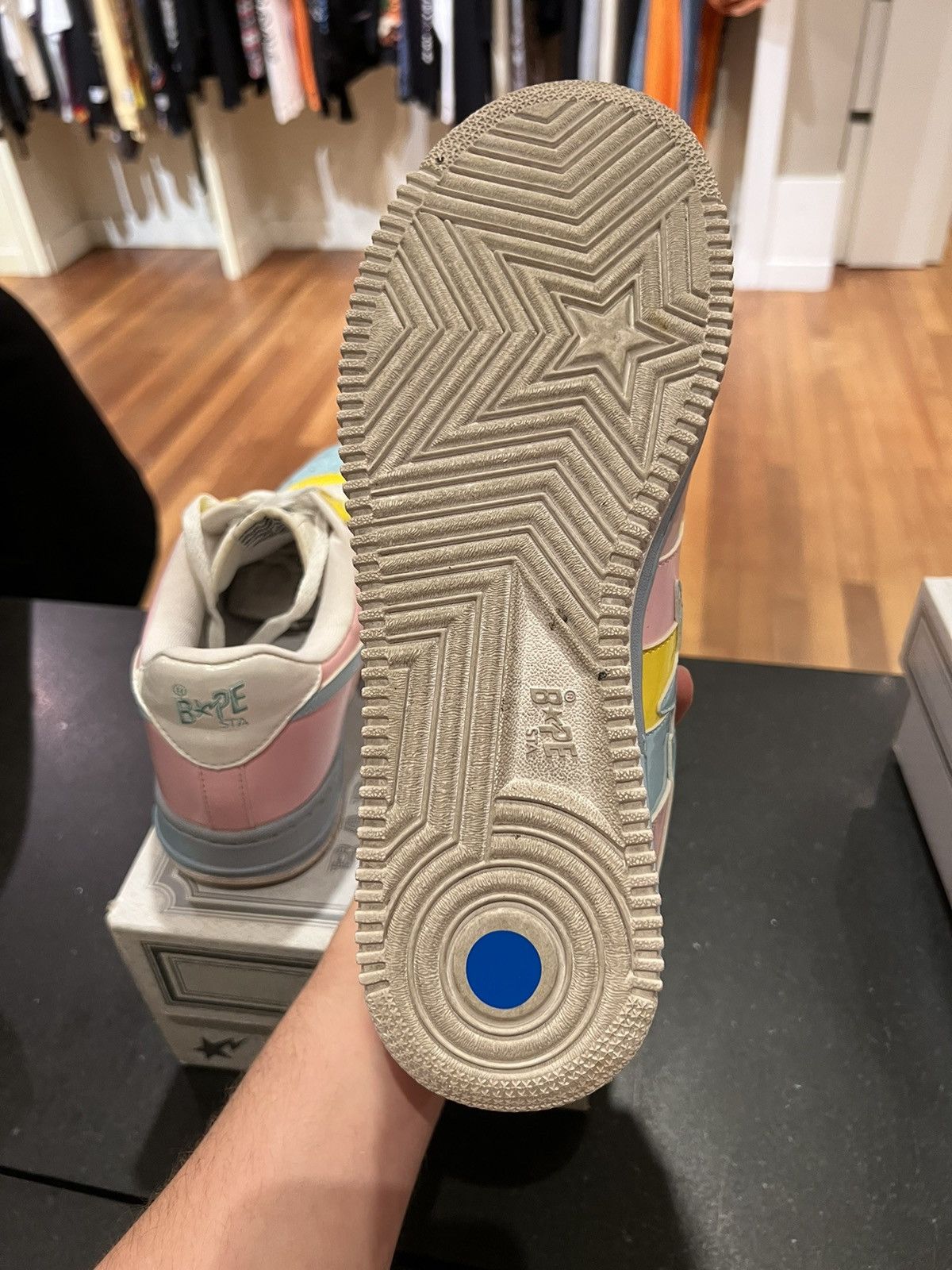 Bape × Kaws OG bape x kaws bapesta Chomper cotton candy Size US 10.5 / EU 43-44 - 8 Thumbnail