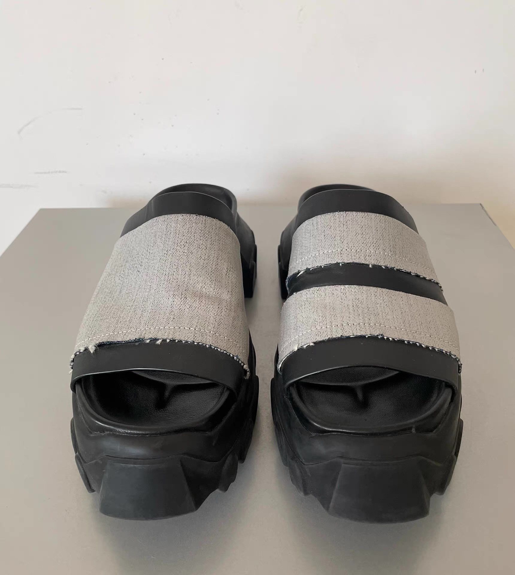 Rick Owens Rick Owens Men's Octopus Sole Slides Ｑ21 Size US 7 / EU 40 - 1 Thumbnail