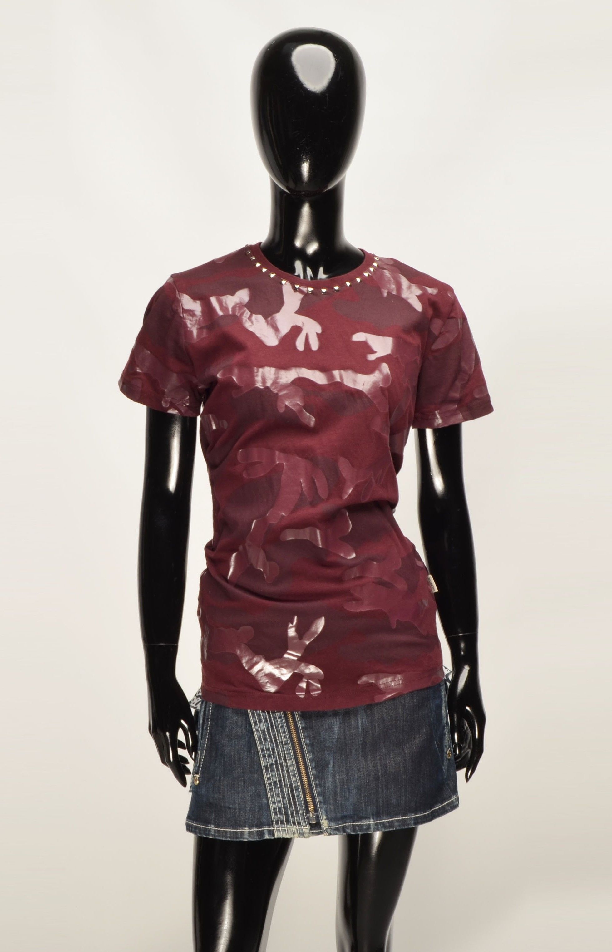 Valentino Valentino Burgundy Camo SS19 Short Sleeve Grunge T-shirt Size S / US 4 / IT 40 - 1 Thumbnail