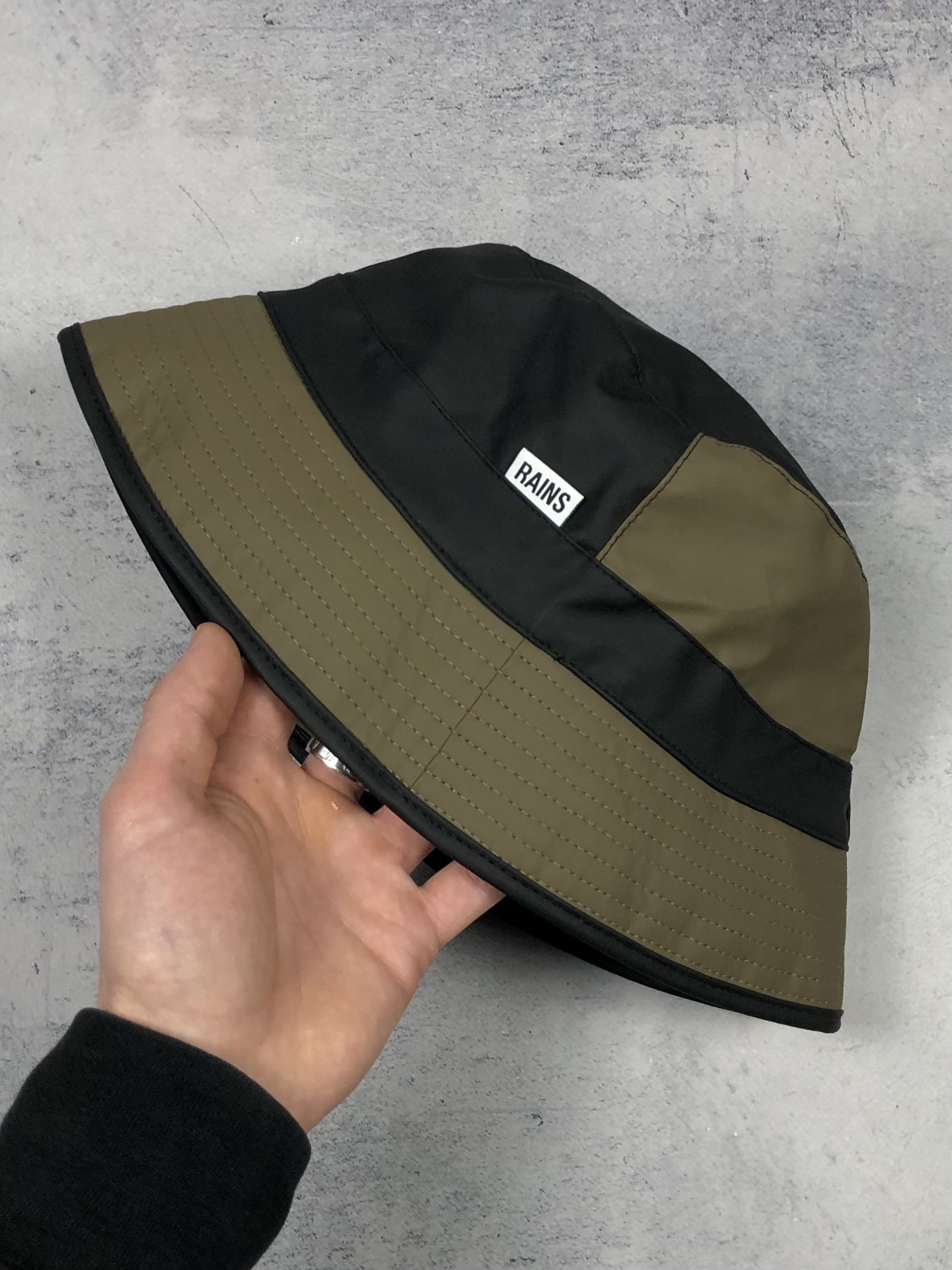 Rains Rains Water Repellent Bucket Hat Black Wood Unisex Size ONE SIZE - 1 Thumbnail