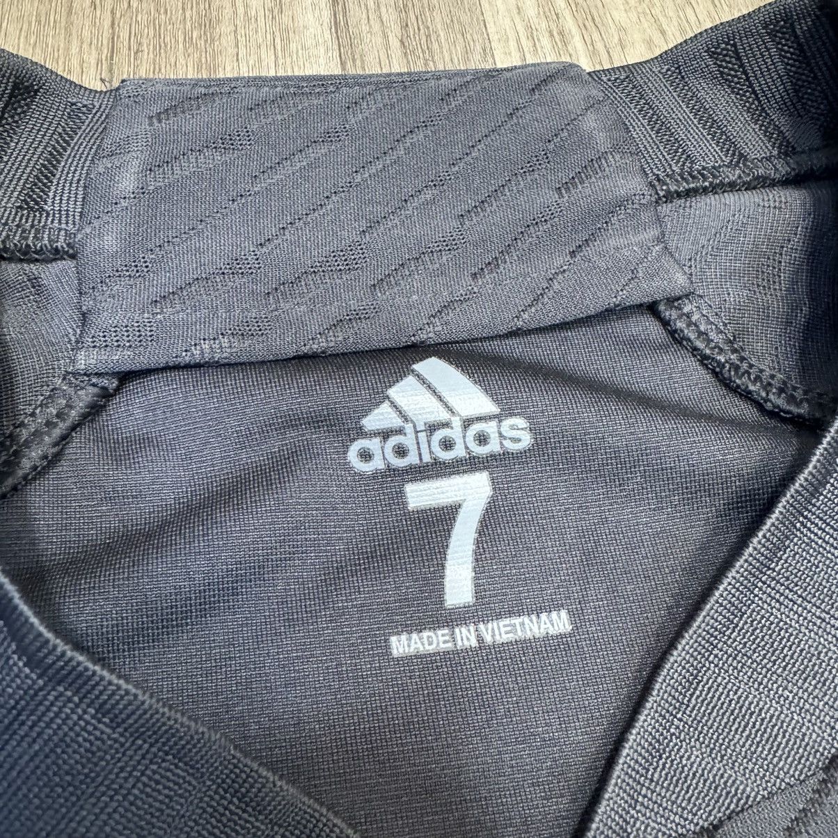 Adidas Juventus 23/24 match issued/worn away shirt #7 Chiesa Size US L / EU 52-54 / 3 - 6 Thumbnail