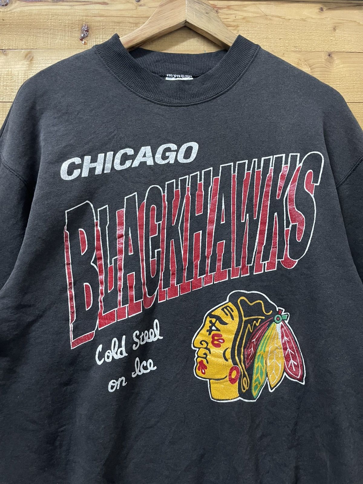 Vintage Vintage 90s NFL chicago blackhawks sweatshirt Size US L / EU 52-54 / 3 - 3 Thumbnail