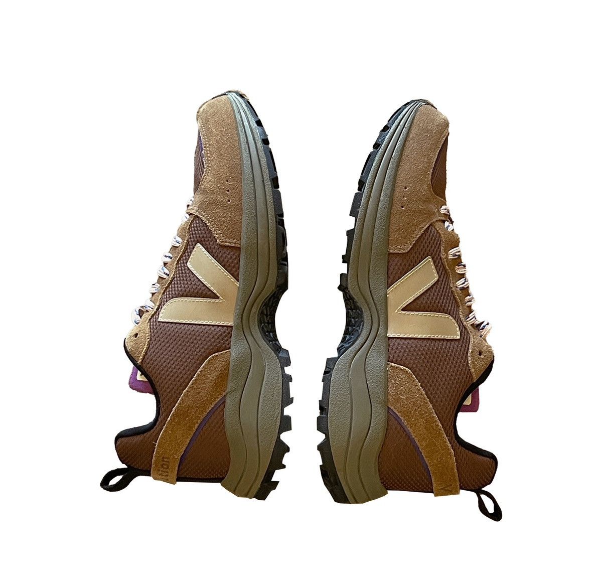 Veja Veja Alveomesh Reformation Suede Sneaker Size US 10 / EU 43 - 6 Thumbnail