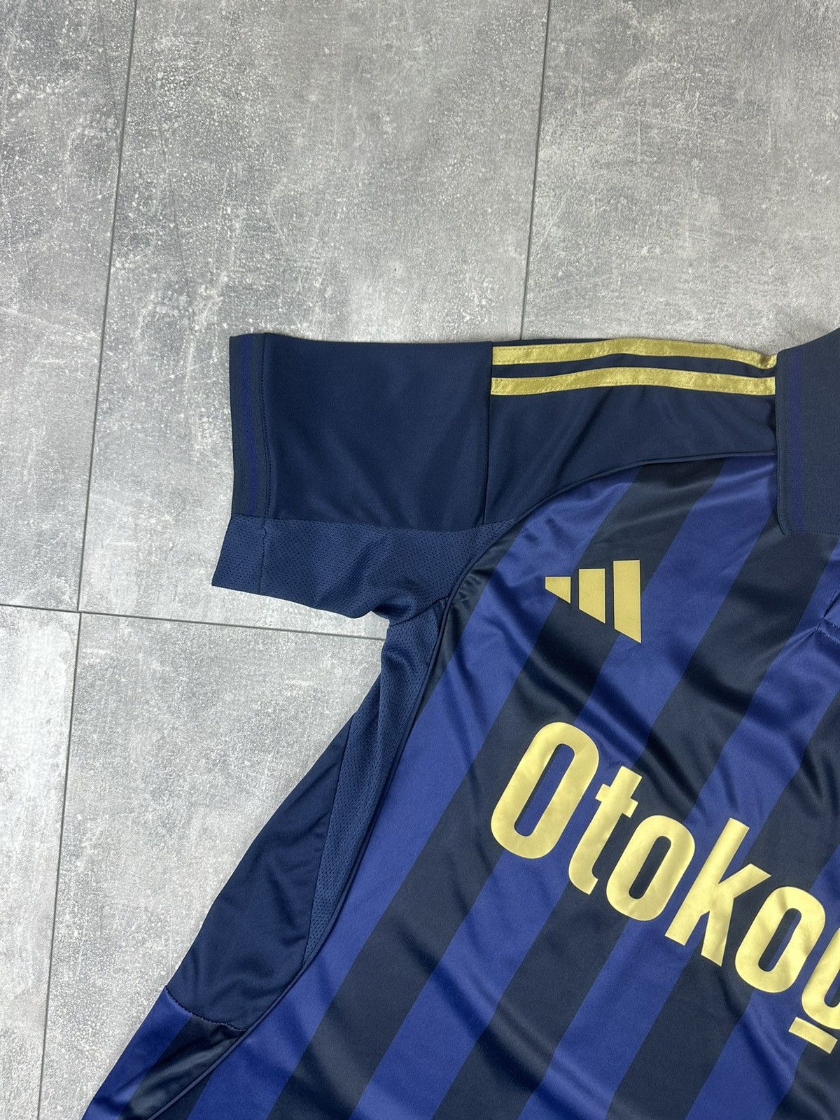 Adidas Adidas Fenerbahce Istanbul 2025/26 Third Jersey Size US L / EU 52-54 / 3 - 4 Thumbnail
