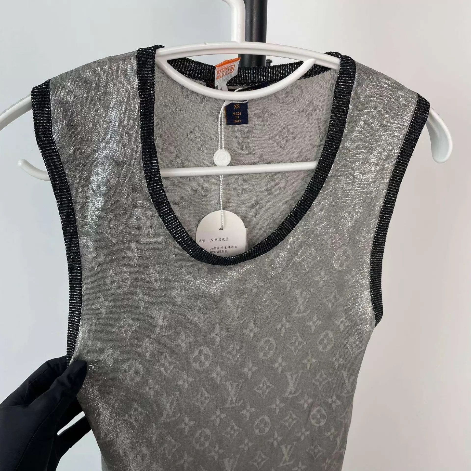 Louis Vuitton LV Gray Sleeveless Silk All-Over Print XS Dress Size XS / US 0-2 / IT 36-38 - 7 Thumbnail