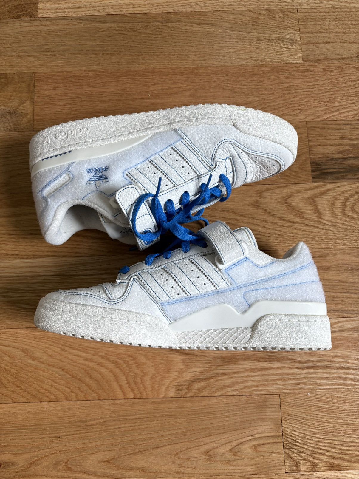 Adidas Size 10 - adidas Forum 84 Low Off White Blue Bird GX1018 Size US 10 / EU 43 - 3 Thumbnail