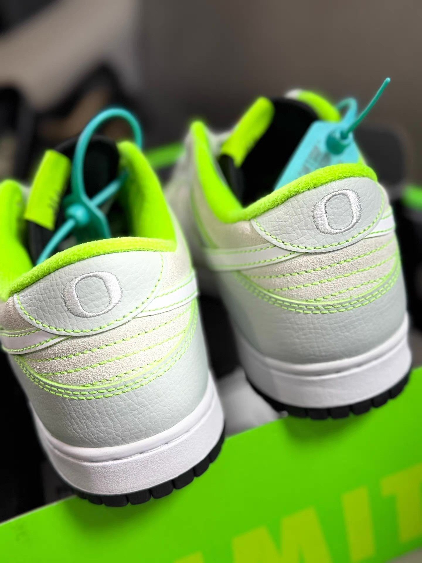 Nike Nike Dunk Low University of Oregon PE Men’s green Ｑ20 Size US 7 / EU 40 - 2 Thumbnail
