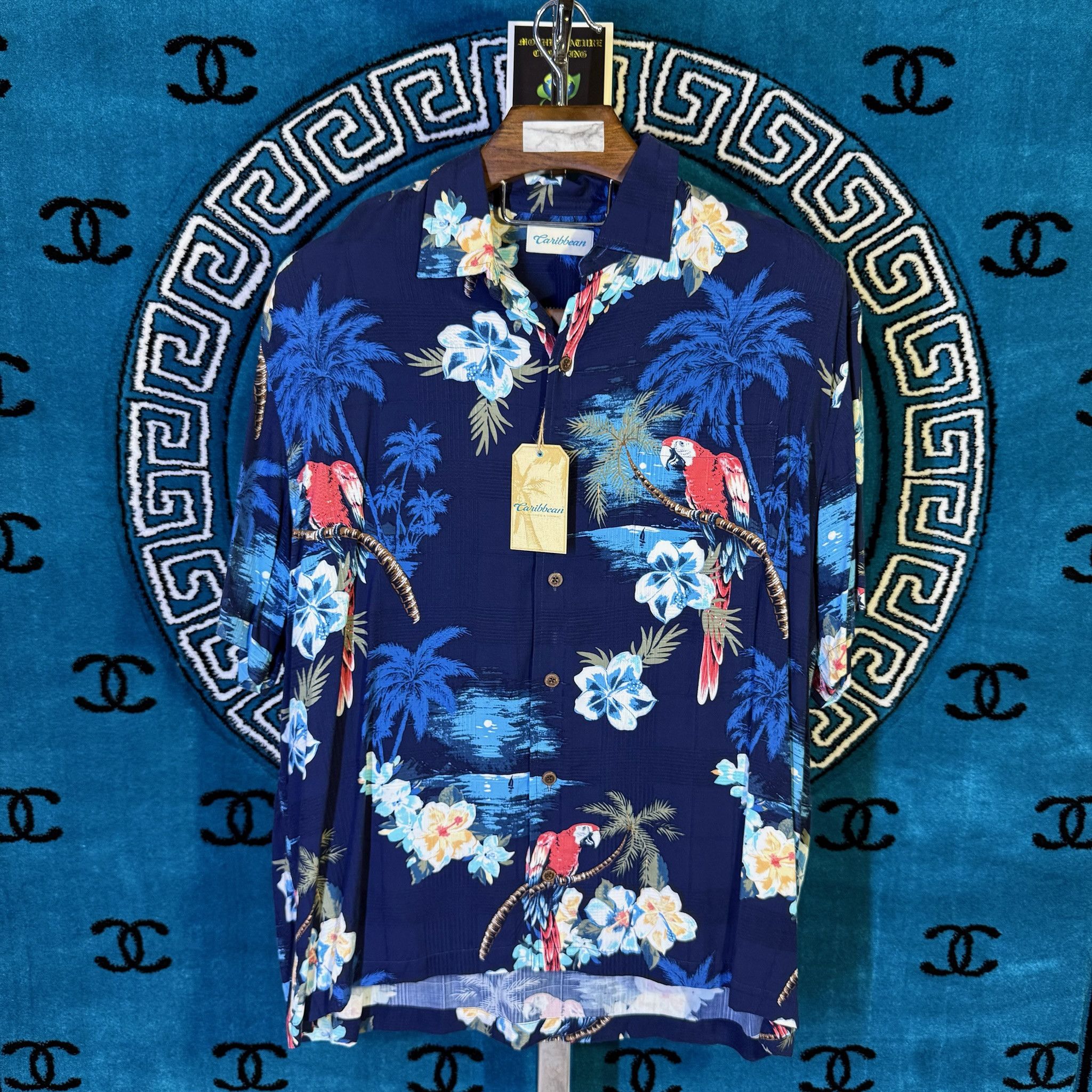 Caribbean NEW ALOHA LUXE THE BLUE MACAW RAYON S/S BUTTON UP Size US XL / EU 56 / 4 - 1 Preview