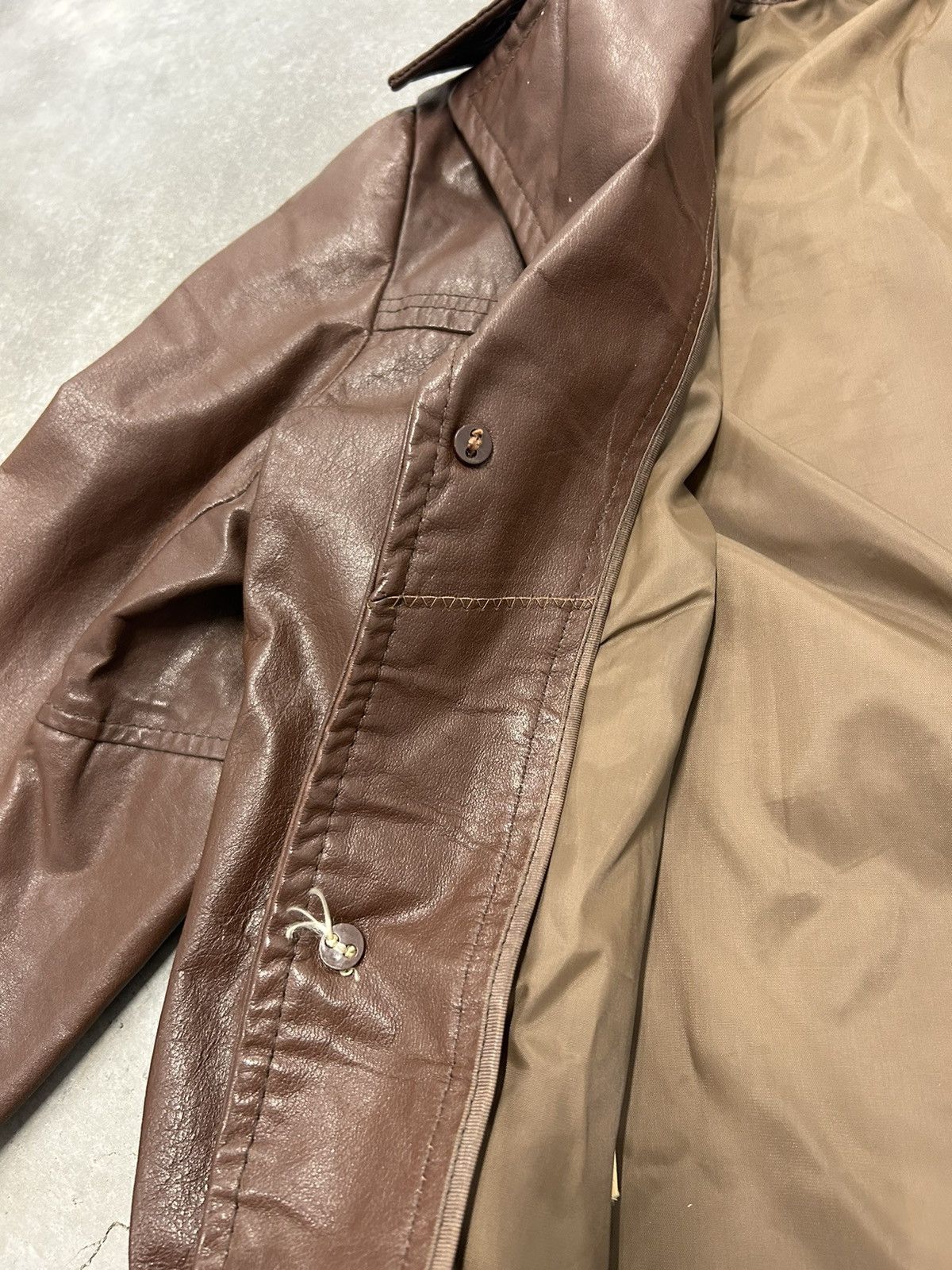 Vintage Vintage Brown Leather Jacket Size US L / EU 52-54 / 3 - 3 Thumbnail