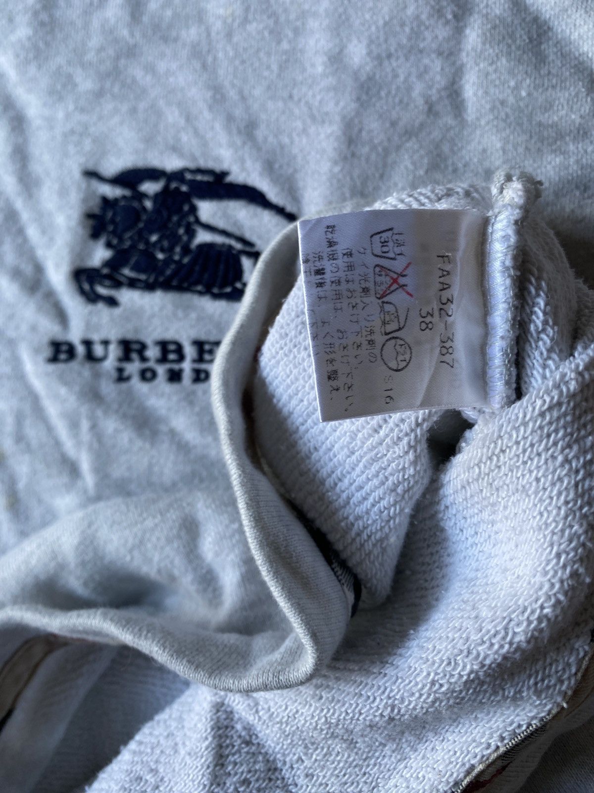 Burberry 🌟prorsum logo🌟 vintage burberry long sleeve Size US S / EU 44-46 / 1 - 5 Thumbnail
