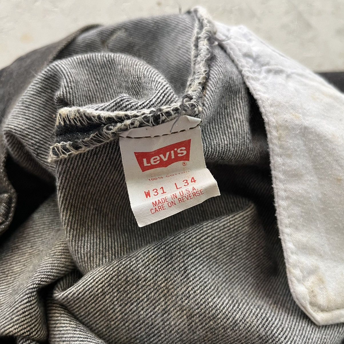Levi's Vintage Clothing Vintage Levi's 501 Thrashed Jeans Size US 31 - 6 Thumbnail