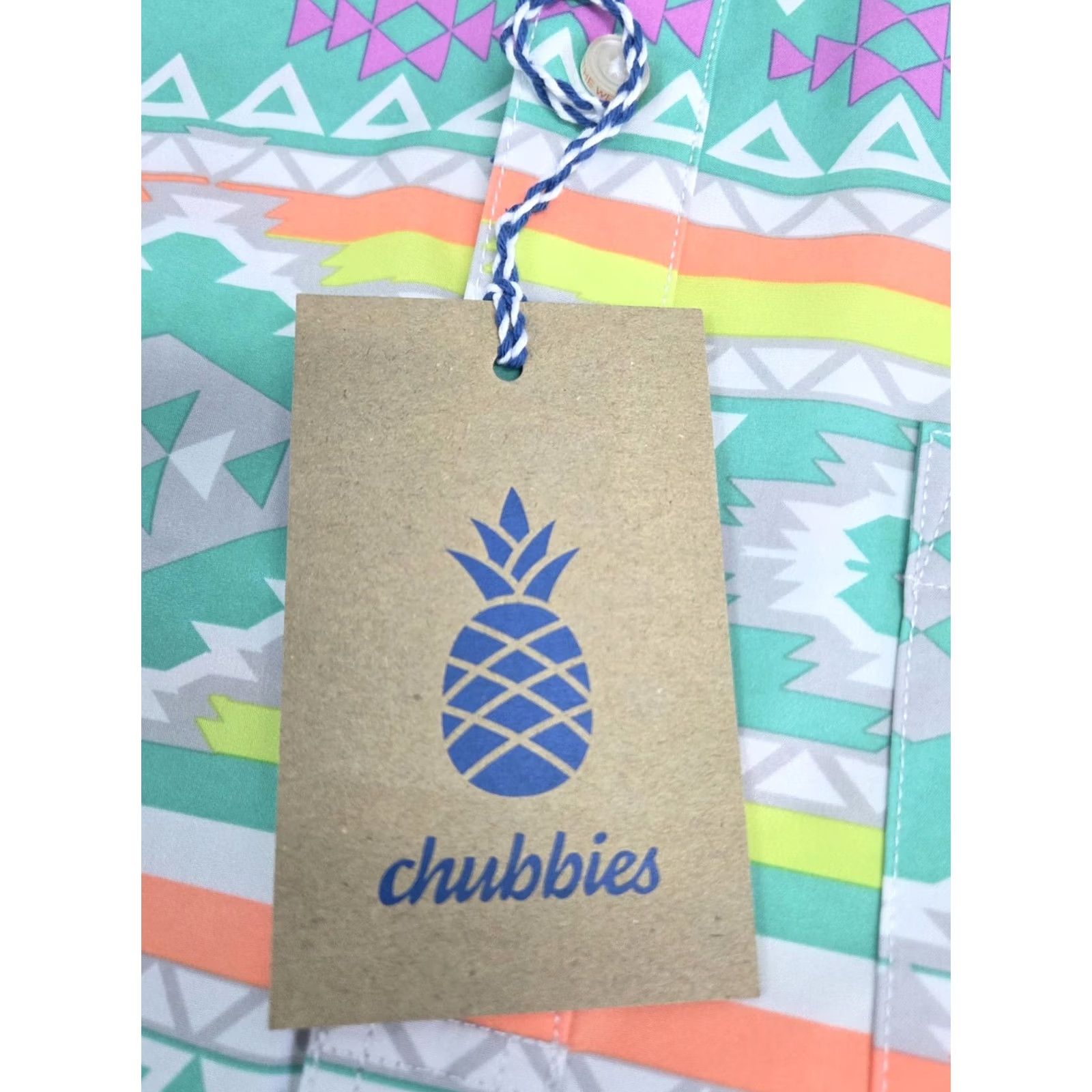 Chubbies NWT Chubbies The En Fuego Wild Short Sleeve 3 Button Up Shirt XL Aztec Multicolor Button-Down Collar Mens Size US XL / EU 56 / 4 - 3 Thumbnail