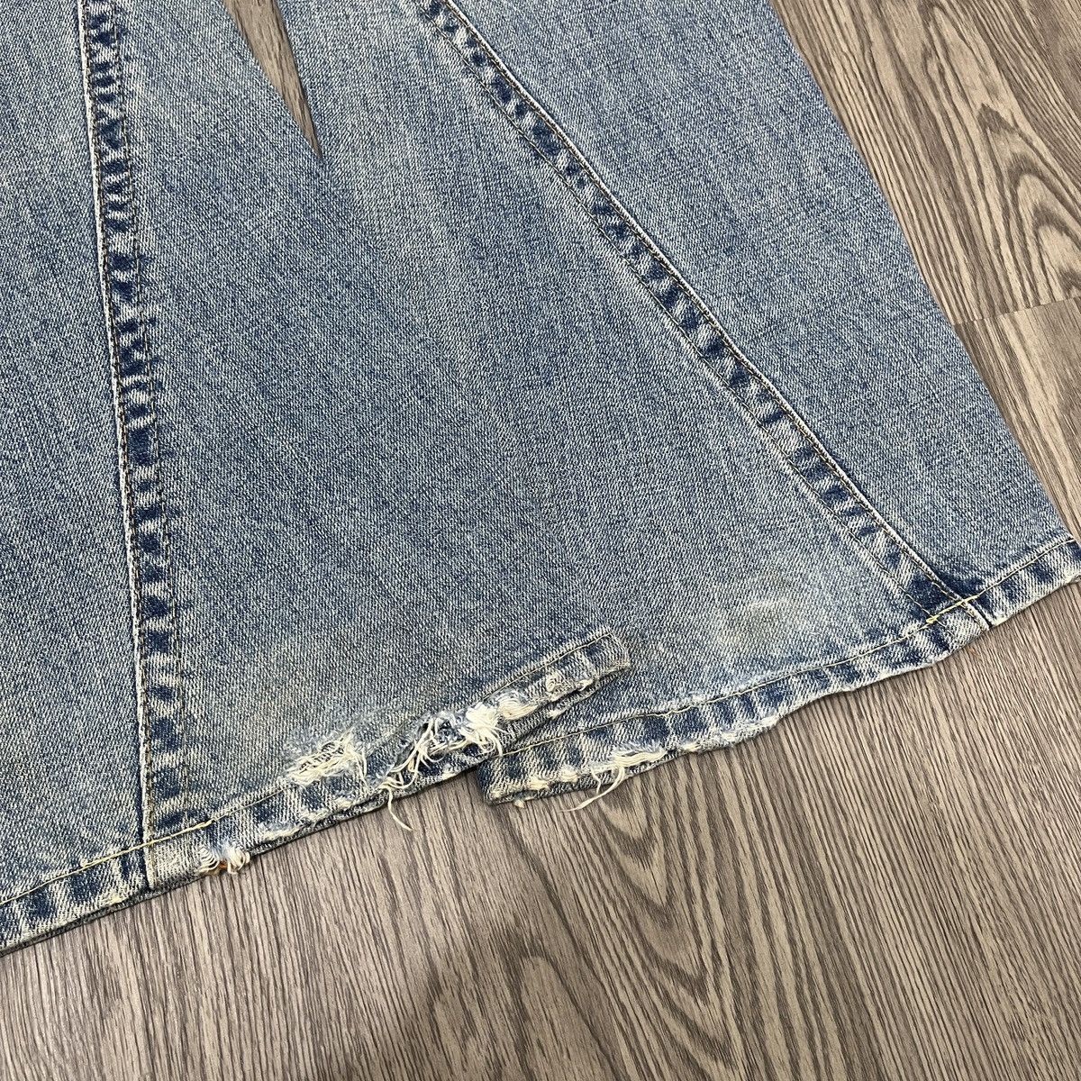 Japanese Brand Unknow - Flared Non-Alignmend Faded Denim ifsix Lgb Style Size US 29 - 15 Thumbnail