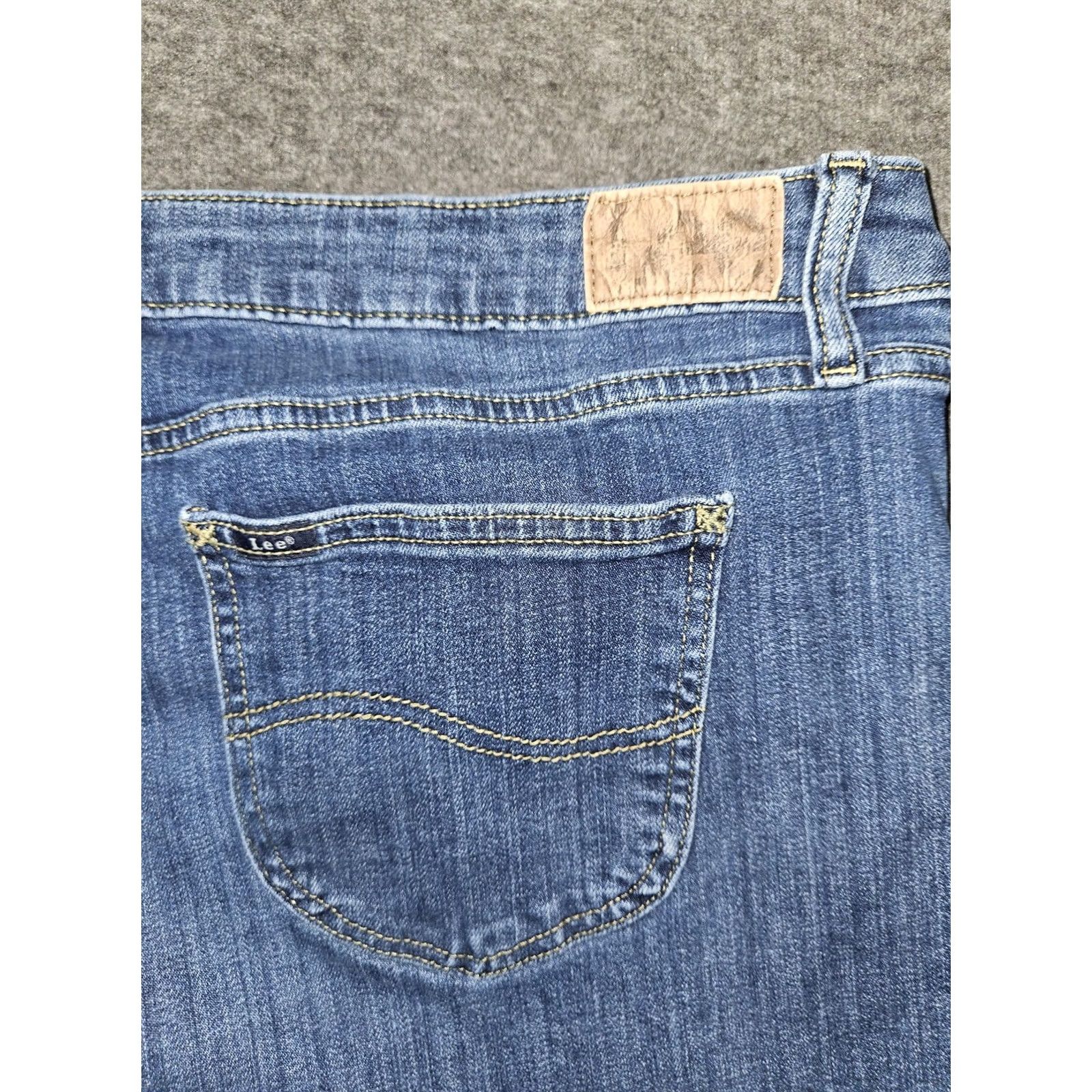 Lee Lee Jeans Womens 20L Blue Medium Wash Stretch Bootcut Denim High Rise Pockets Size 42" / US 20 - 7 Thumbnail