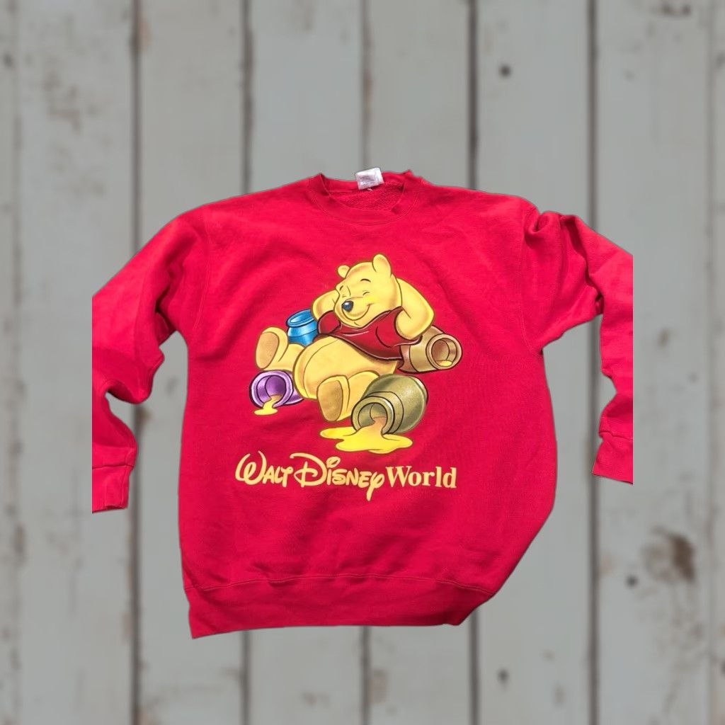 Disney VINTAGE Disney World Winnie the Pooh Red Crewneck Sweatshirt Size L Mens Sweatshirt Pooh Graphic Print 90s pullover Size US L / EU 52-54 / 3 - 1 Thumbnail