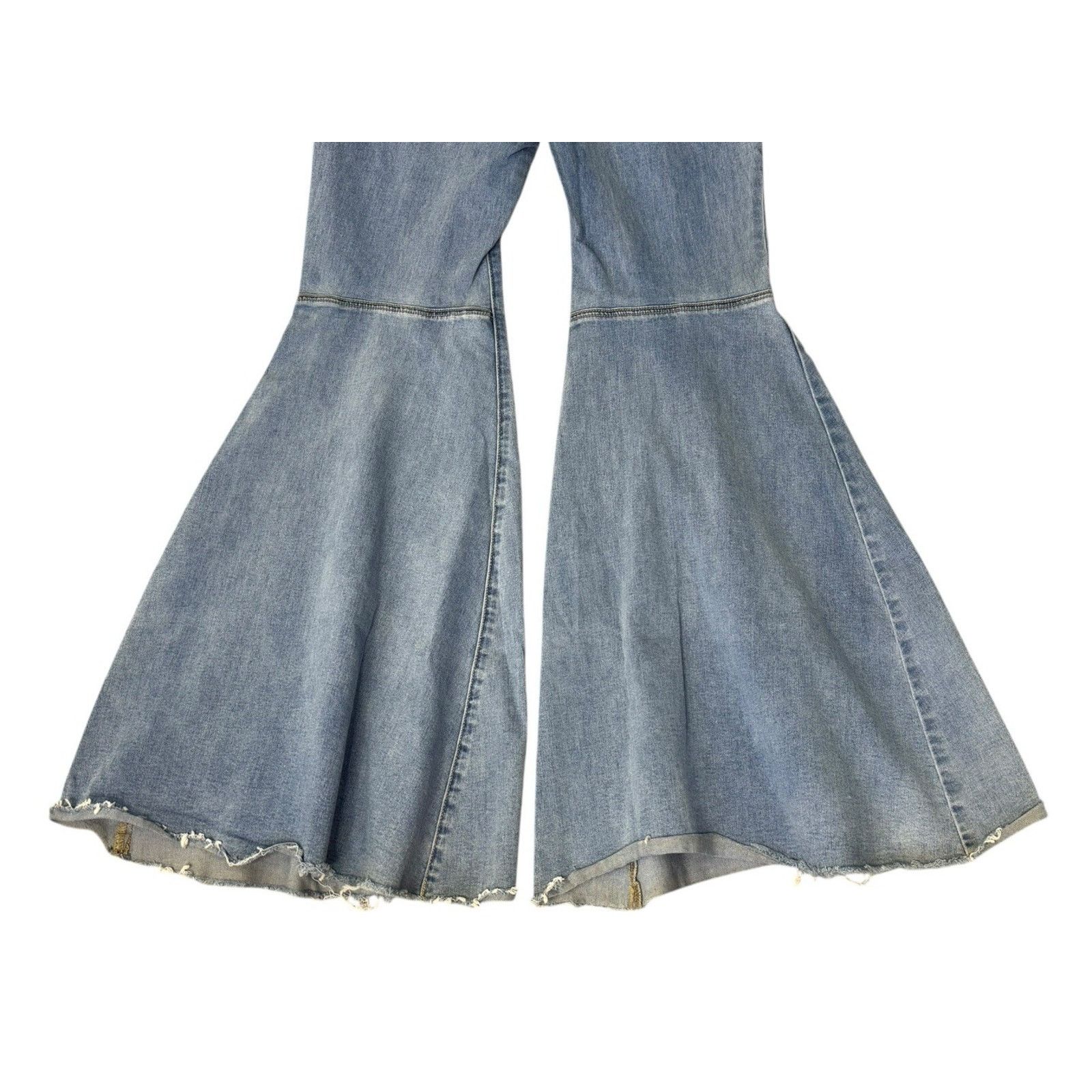 Free People FREE PEOPLE Just Float On Flare Jeans Vintage Bell Bottom 30 Size 30" / US 8 / IT 44 - 6 Thumbnail