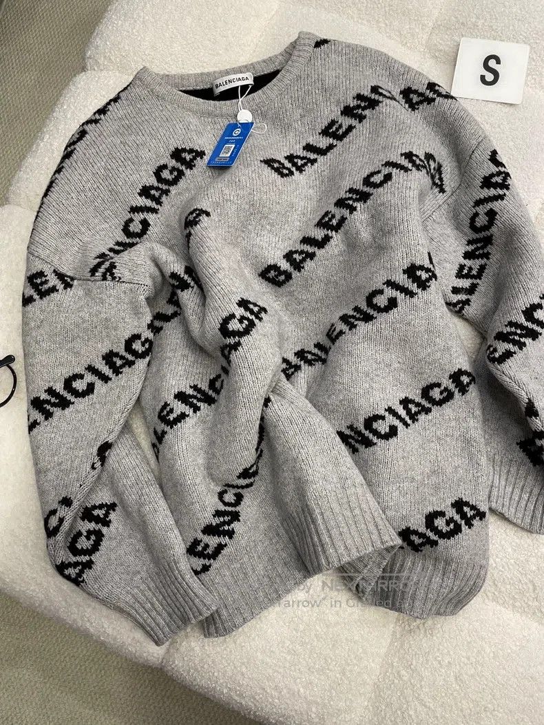 Balenciaga Balenciaga Gray danmu sweater size s Size US S / EU 44-46 / 1 - 3 Thumbnail