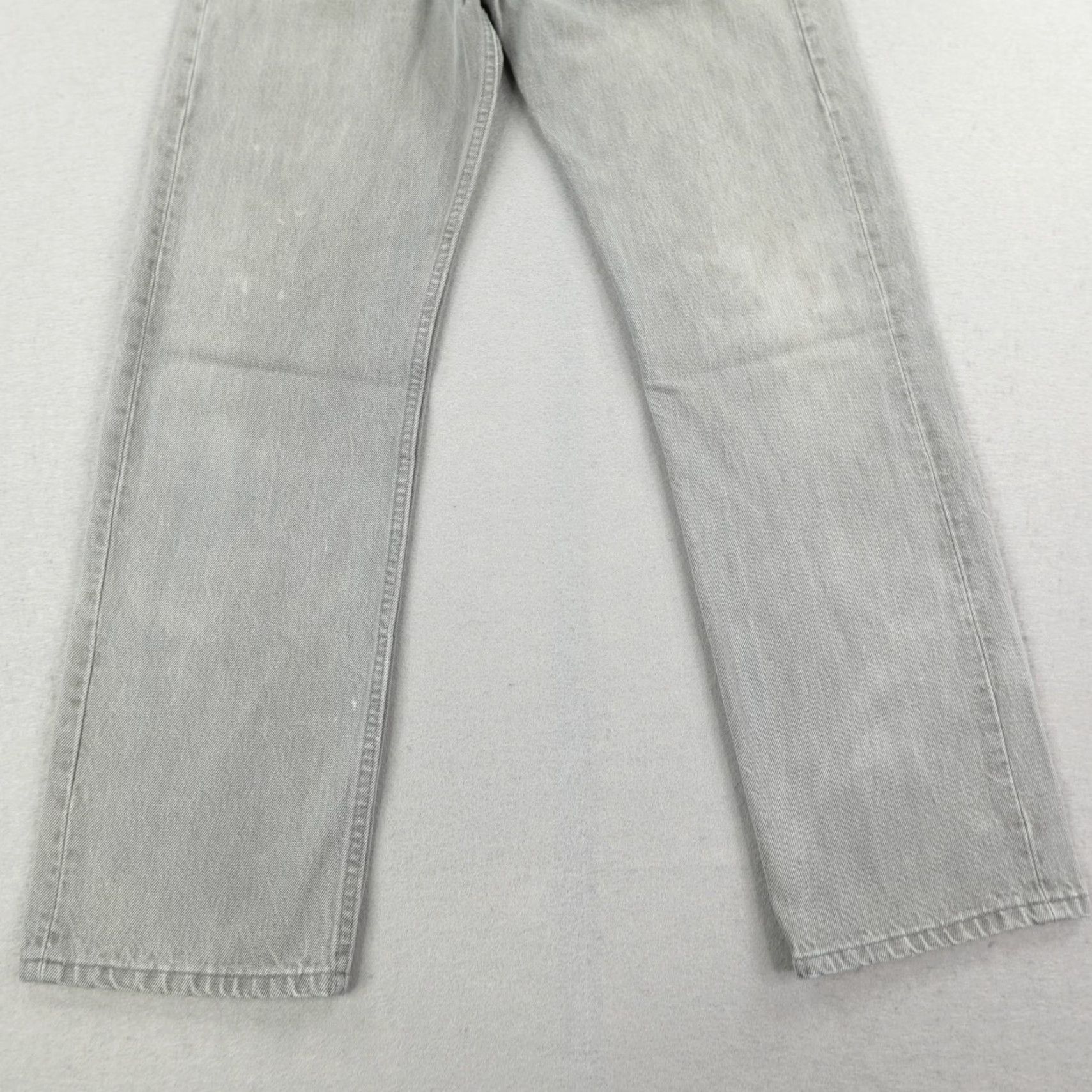 Levi's VINTAGE Levi's 501 Jeans Mens Regular Fit 33x30 Gray Denim Straight Leg Cotton Button Fly 80s Size US 33 - 3 Thumbnail