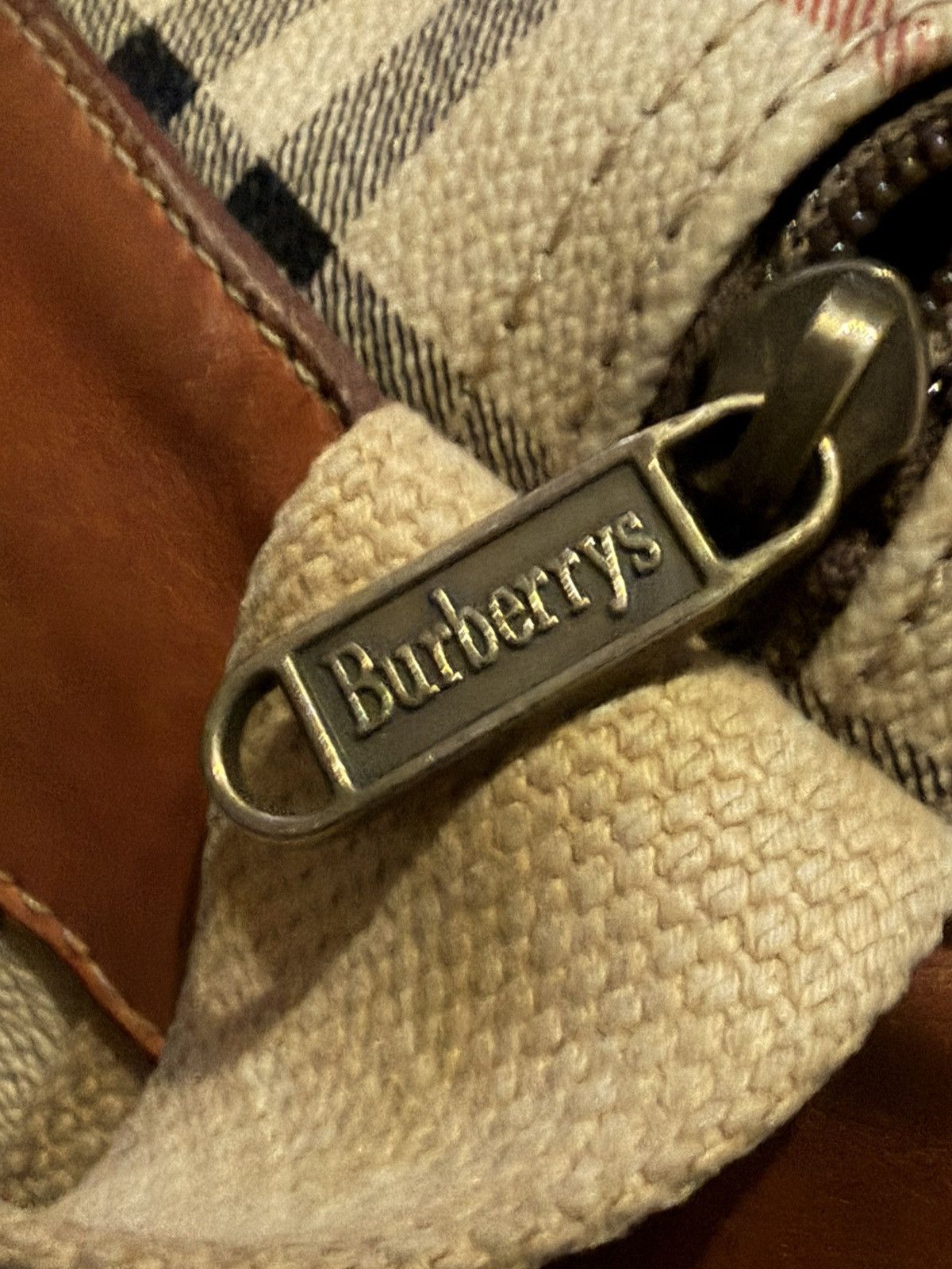Burberry Bag Burberry Beige Size 46 - 3 Thumbnail