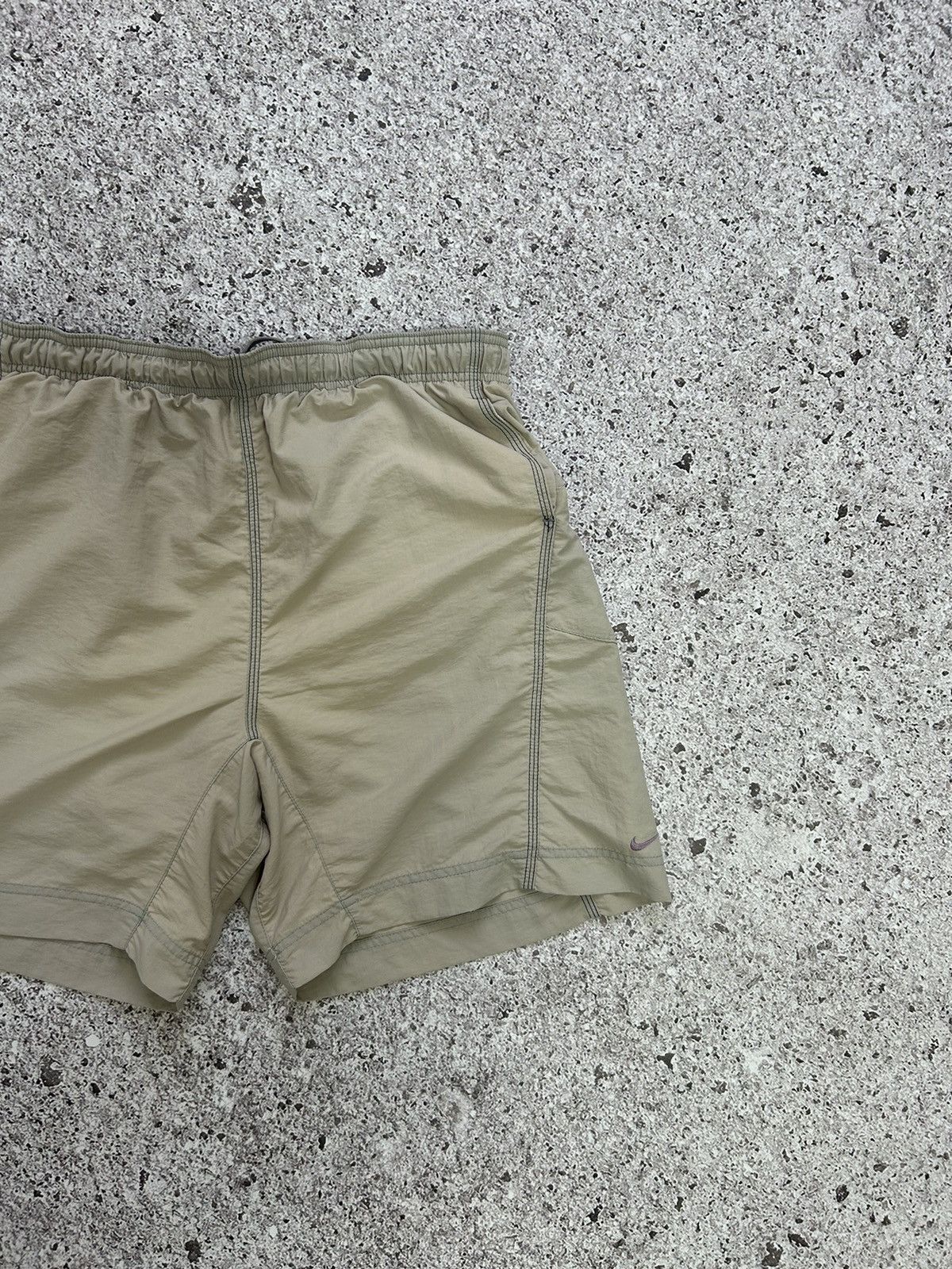 Nike × Vintage Vintage 90s Nike Retro Shorts Y2K Hype Size XL Size US 39 - 5 Thumbnail