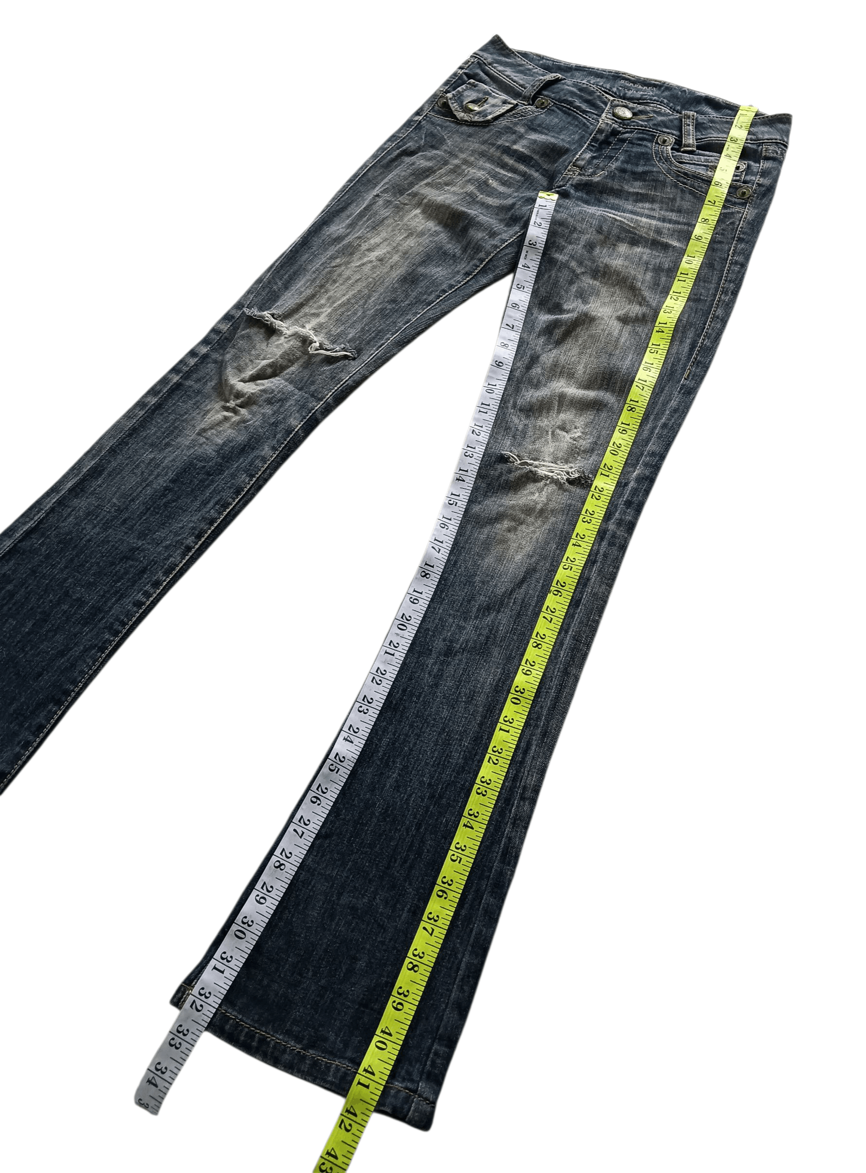 Burberry Burberry Blue Label Distressed Jeans Size 30" / US 8 / IT 44 - 13 Thumbnail